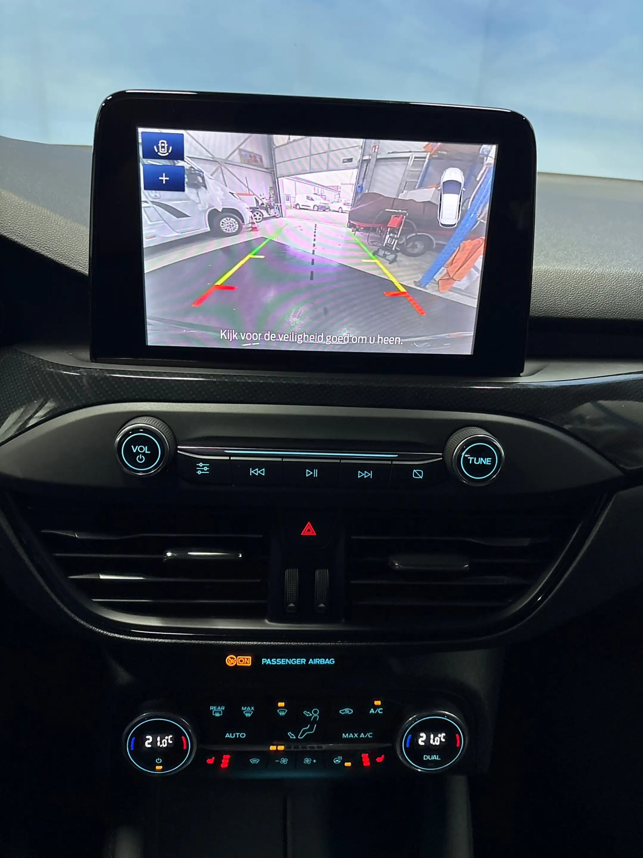 Ford Focus 1.0 EcoBoost Hybrid ST Line X Business Navi | Clim — photo 22