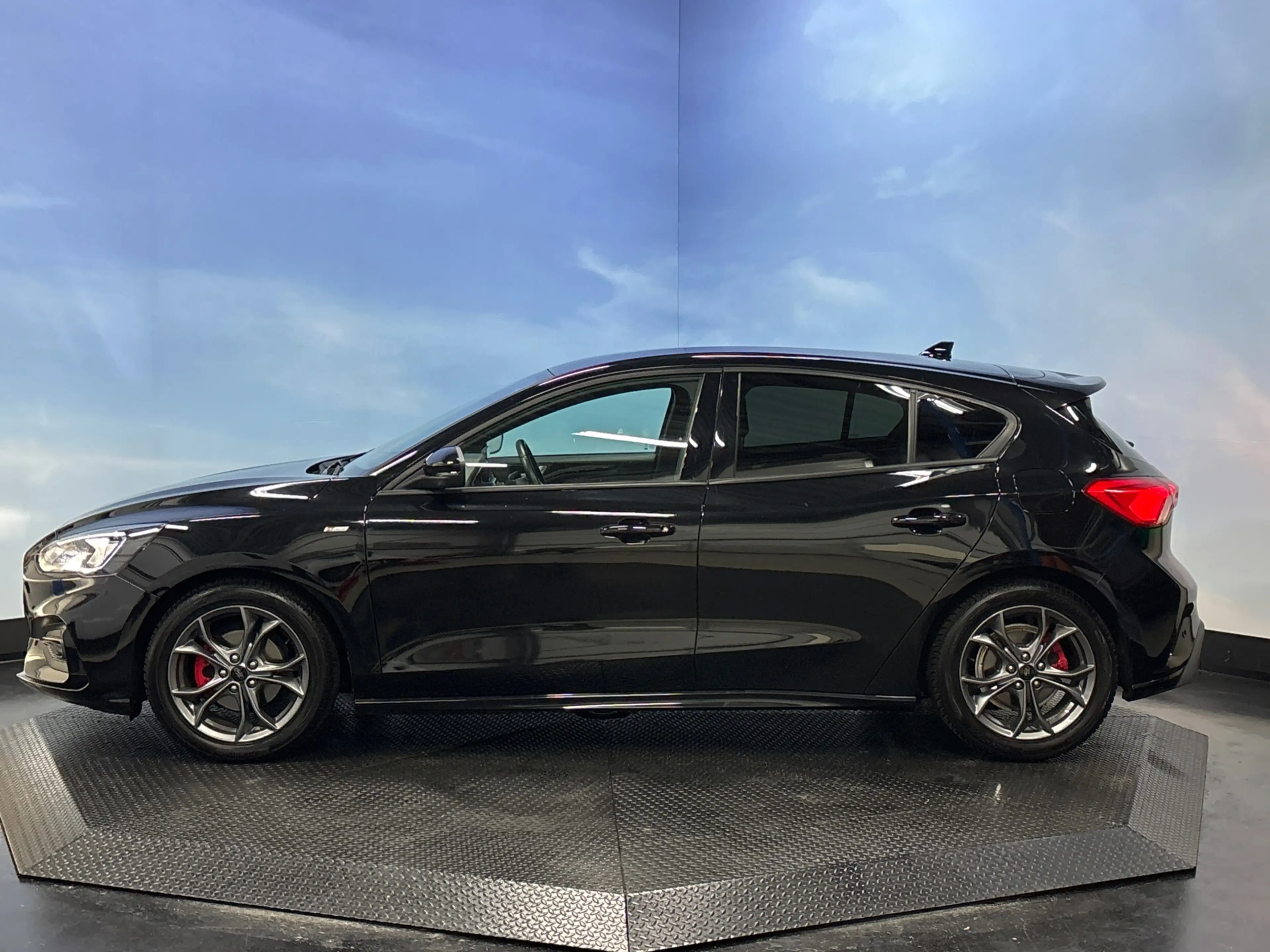 Ford Focus 1.0 EcoBoost Hybrid ST Line X Business Navi | Clim — photo 2