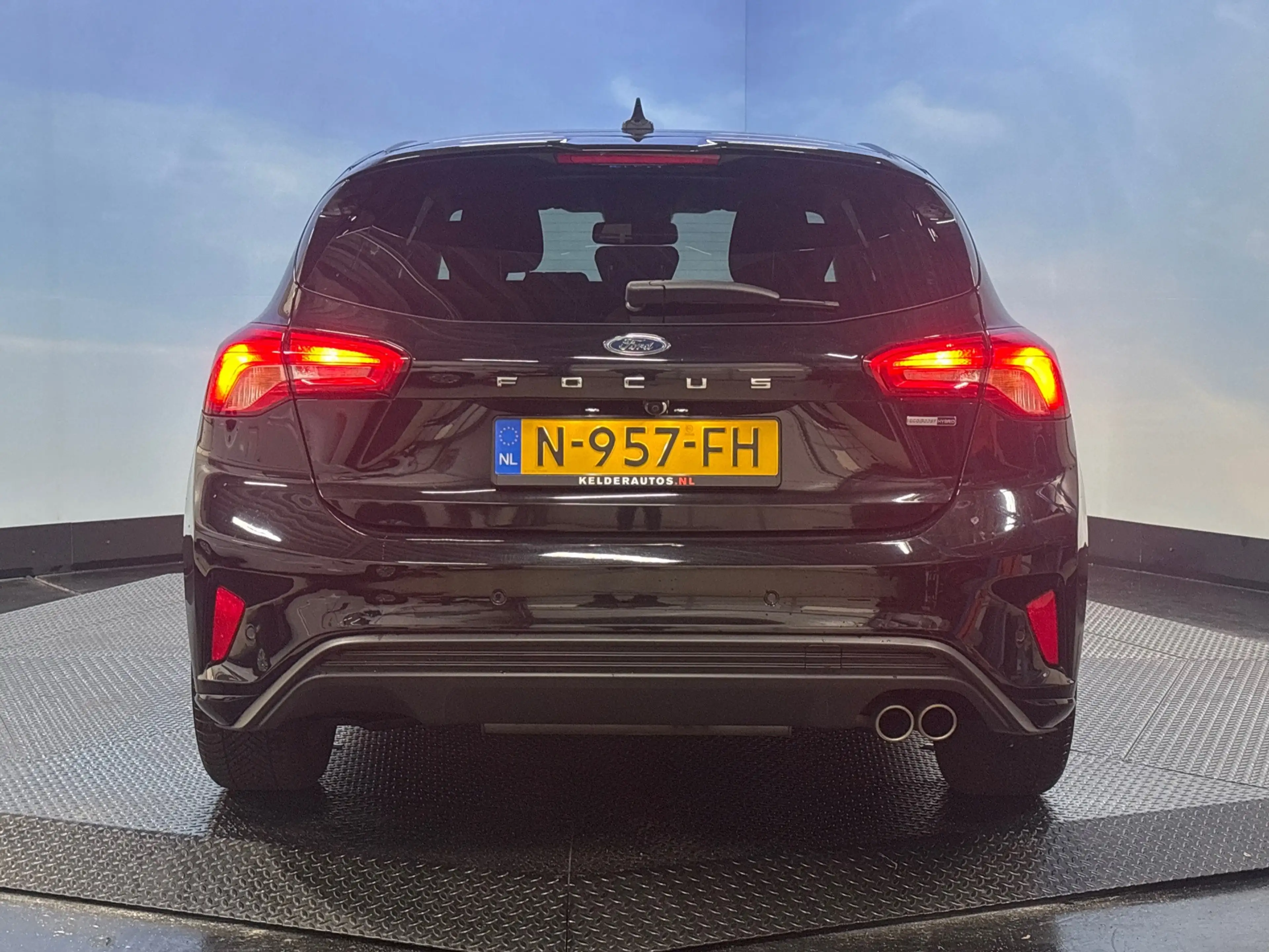 Ford Focus 1.0 EcoBoost Hybrid ST Line X Business Navi | Clim — photo 4