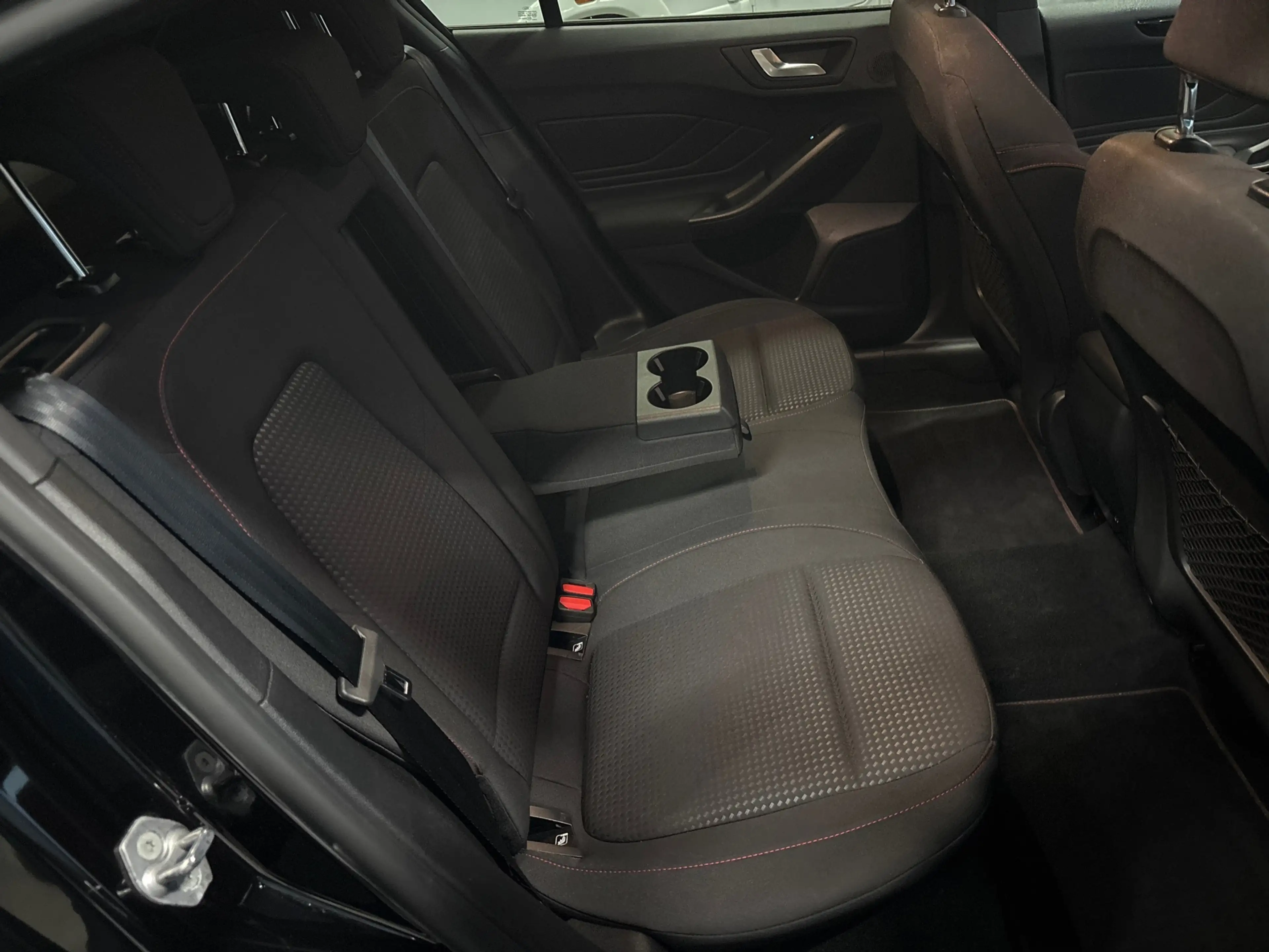 Ford Focus 1.0 EcoBoost Hybrid ST Line X Business Navi | Clim — photo 14