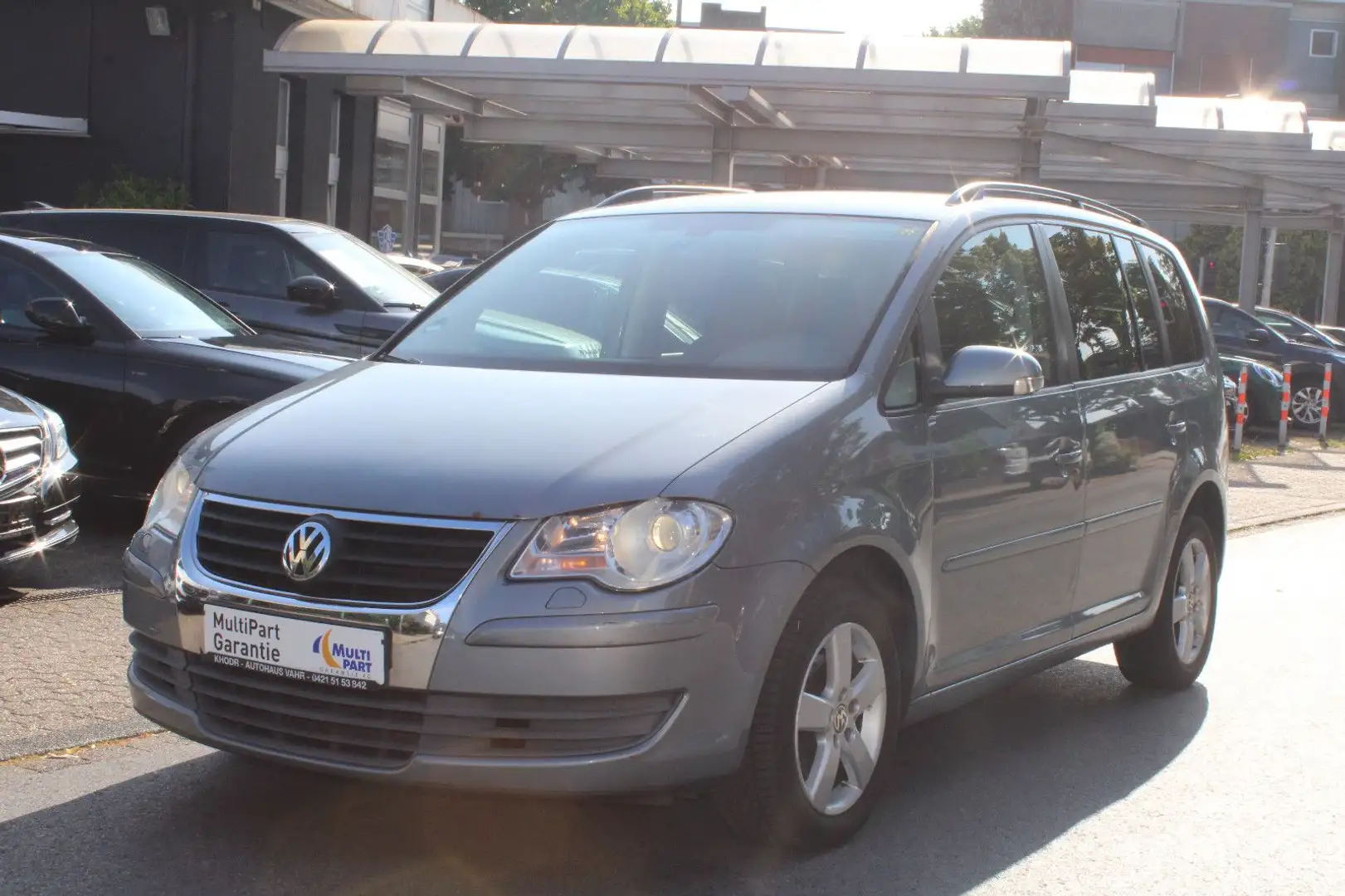 Volkswagen Touran 2.0 TDI United*DSG*7SITZER*KLIMA*SHZ! Grau - 2