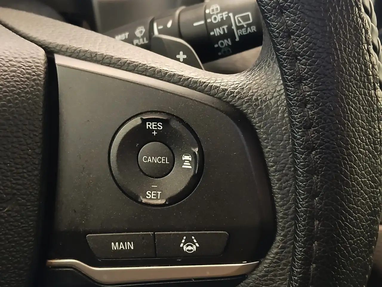 Honda Odyssey снимка Honda Odyssey