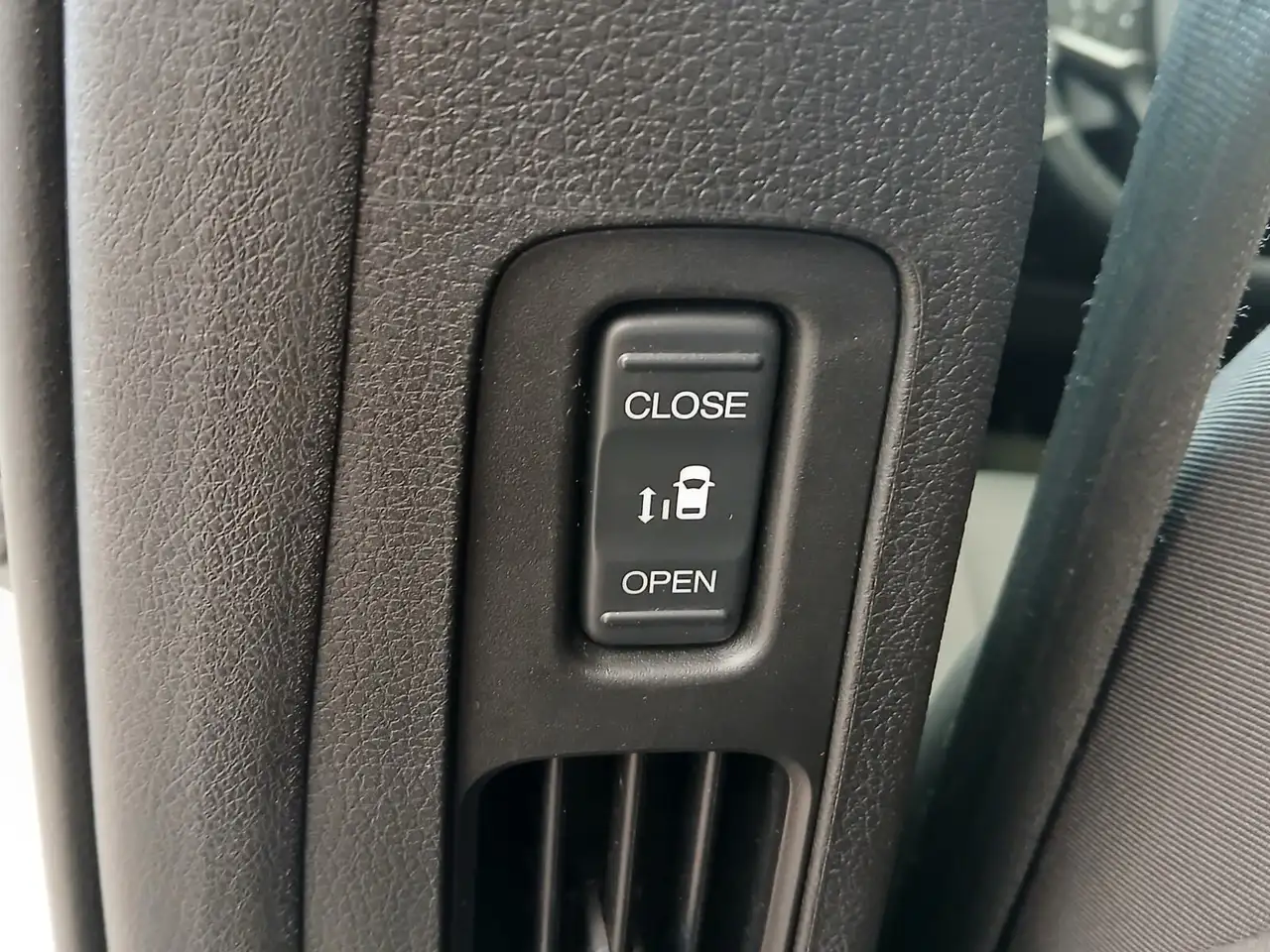 Honda Odyssey снимка Honda Odyssey
