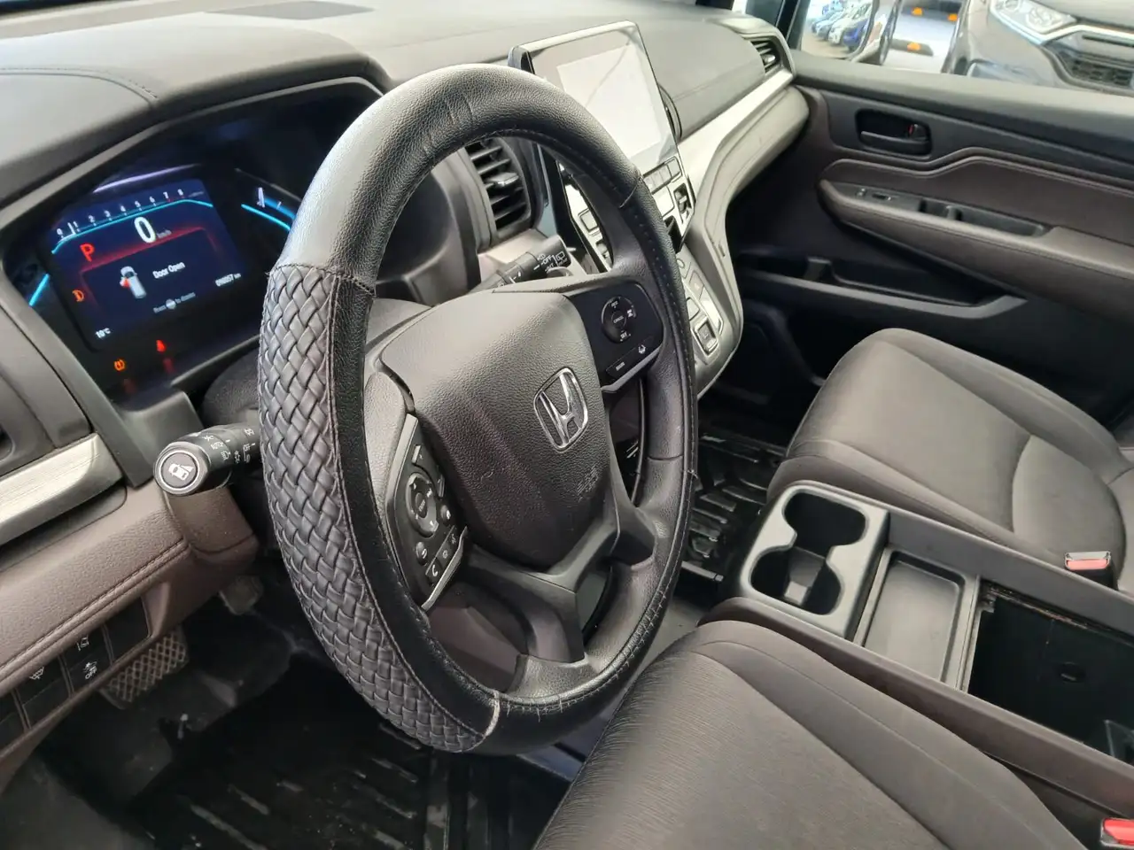 Honda Odyssey снимка Honda Odyssey