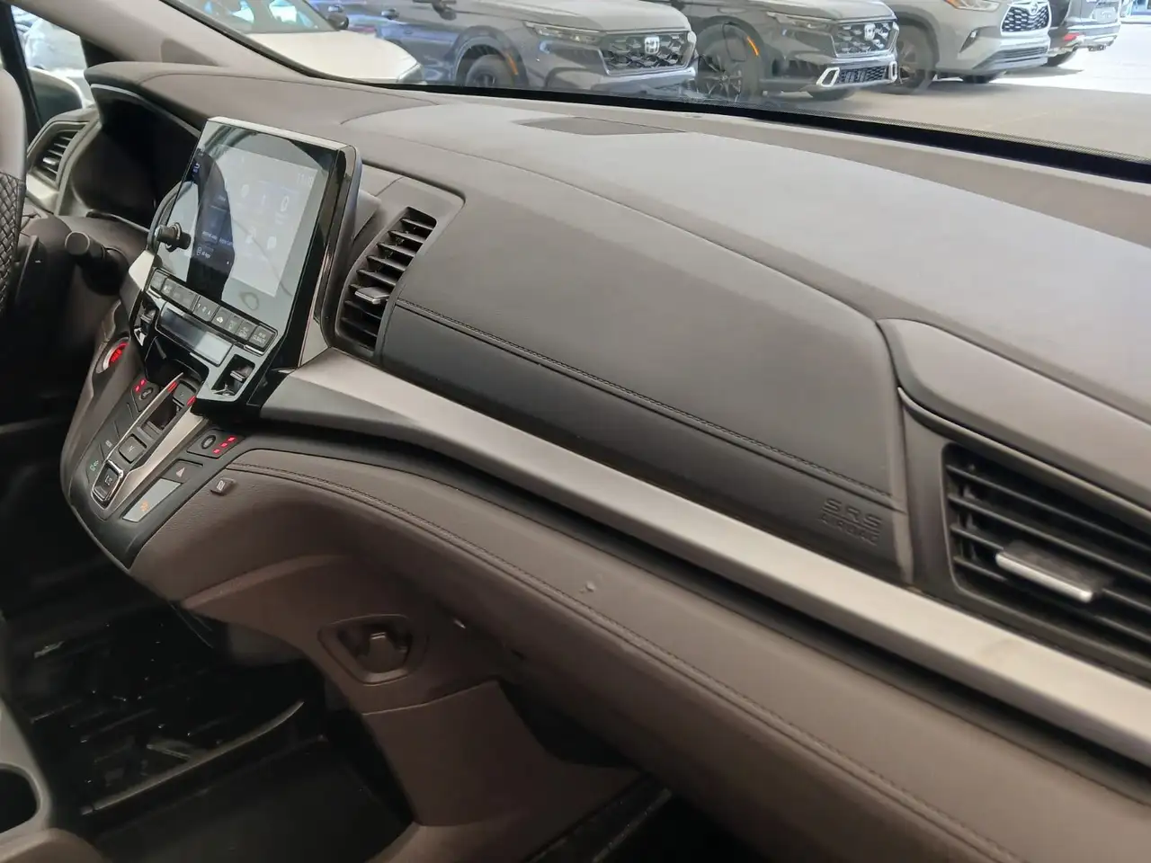 Honda Odyssey снимка Honda Odyssey