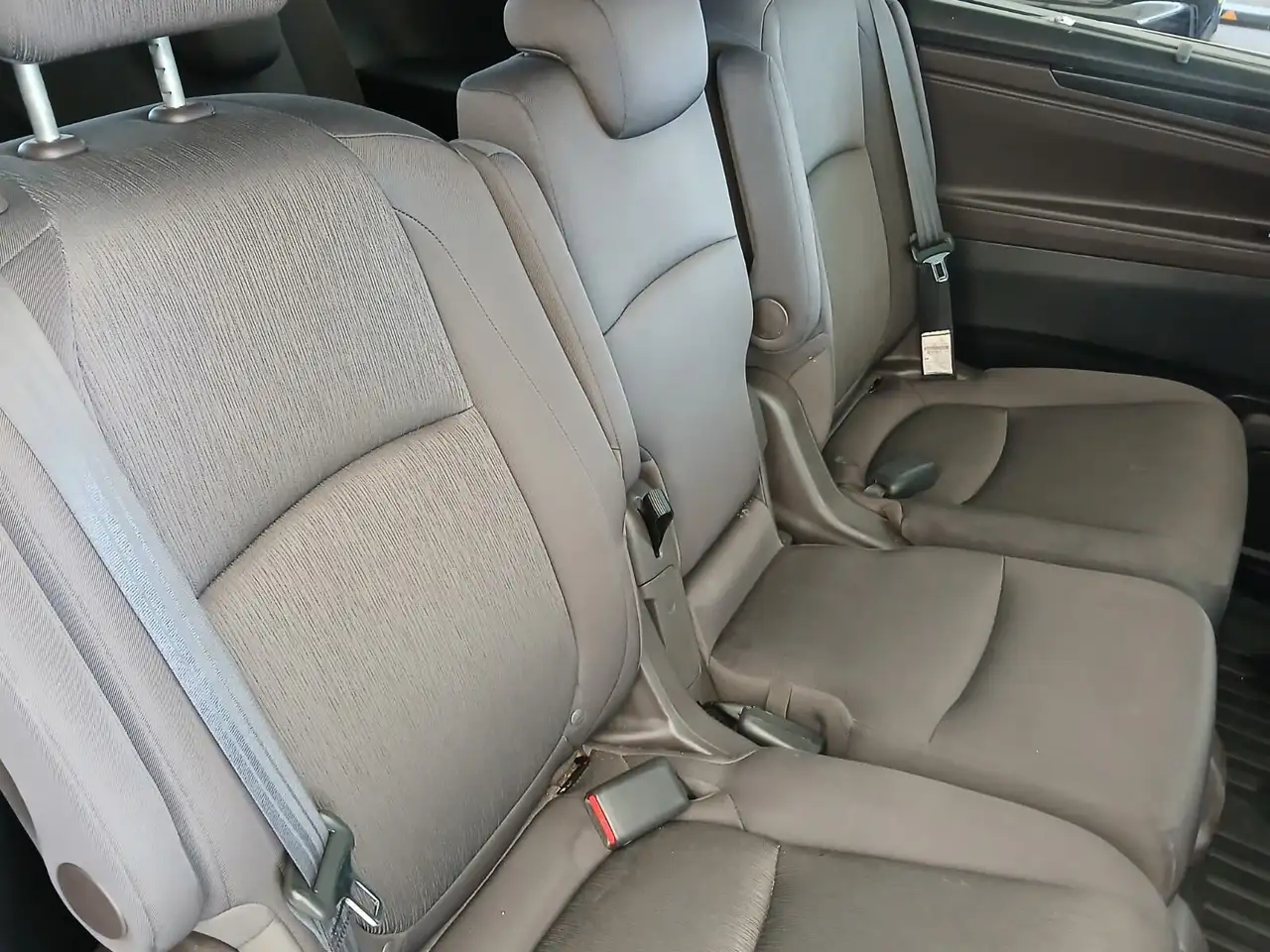 Honda Odyssey снимка Honda Odyssey