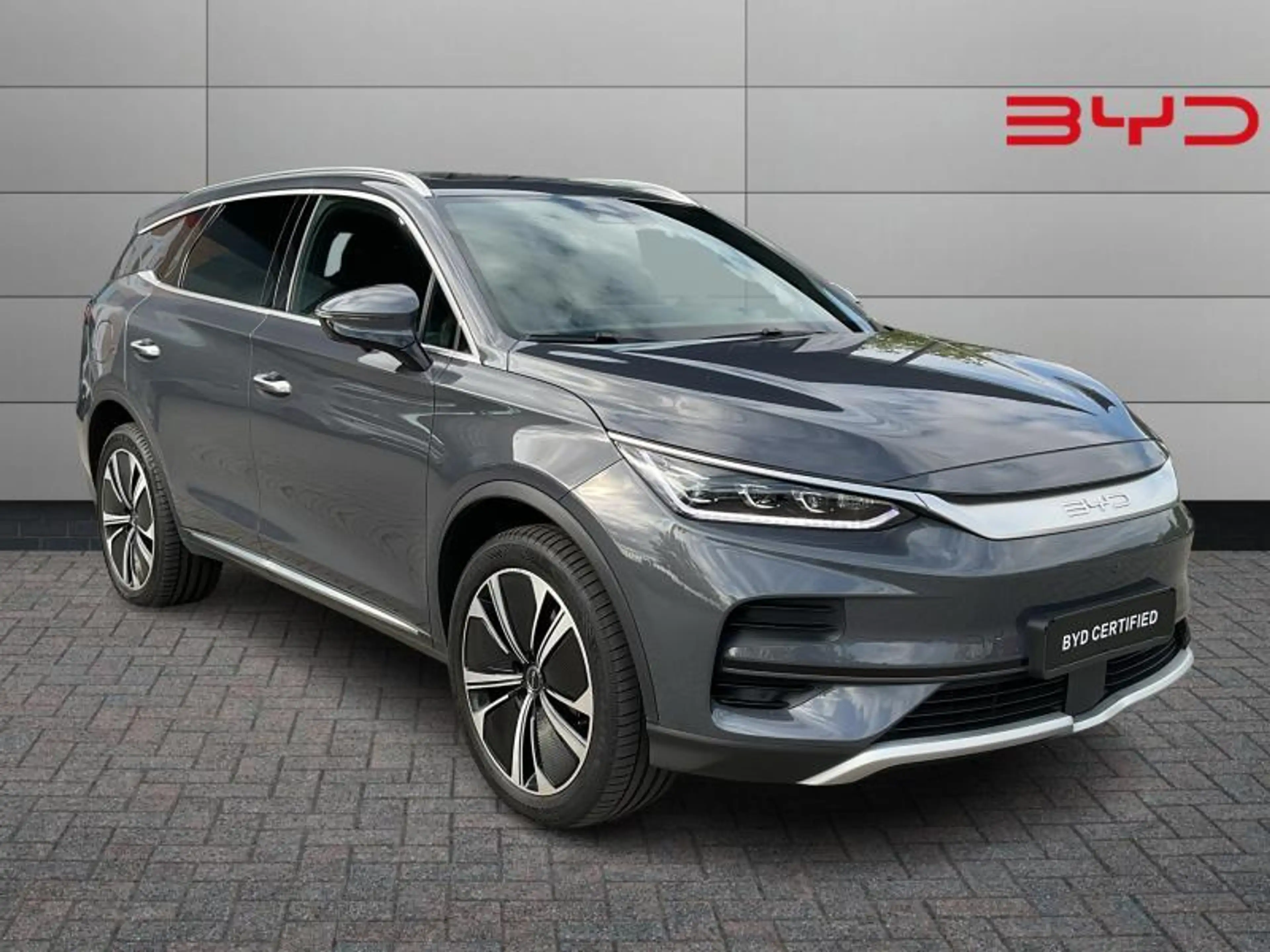 BYD Tang Flaghsip — photo 15