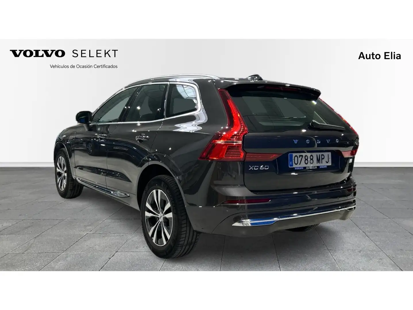 Volvo XC60 T6 Recharge Core Gris - 2