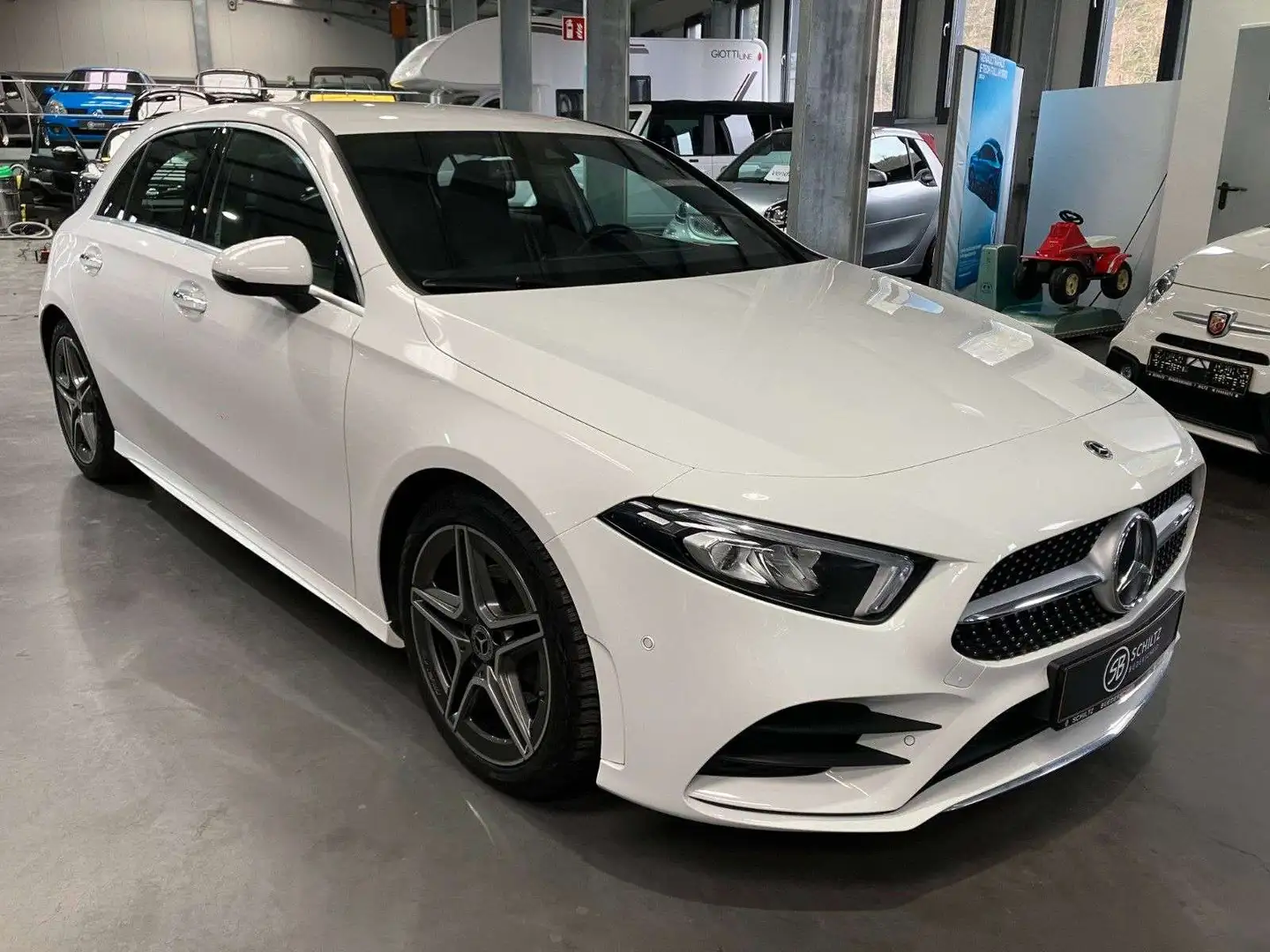Mercedes-Benz A 200 d AMG Line Auto Blanc - 1