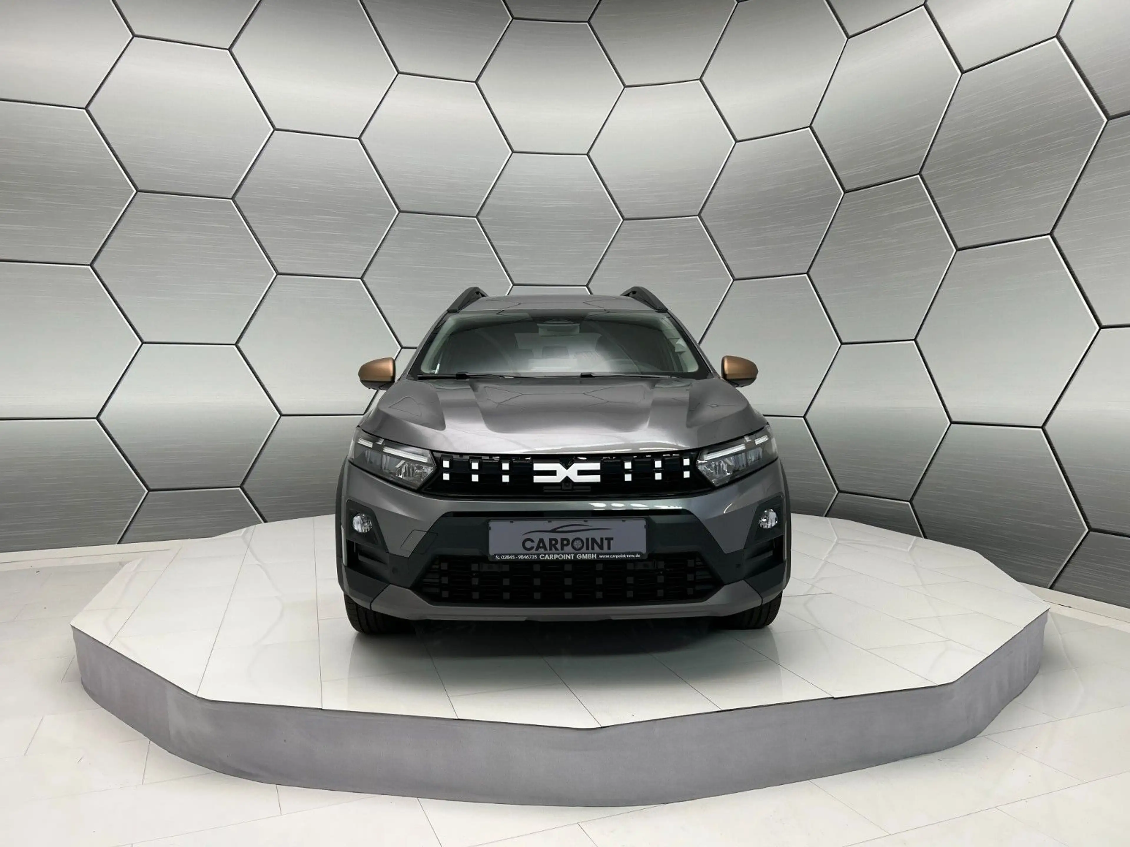 Dacia Jogger Extreme Eco-G 120 7-Sitzer Winter/Driving — photo 8