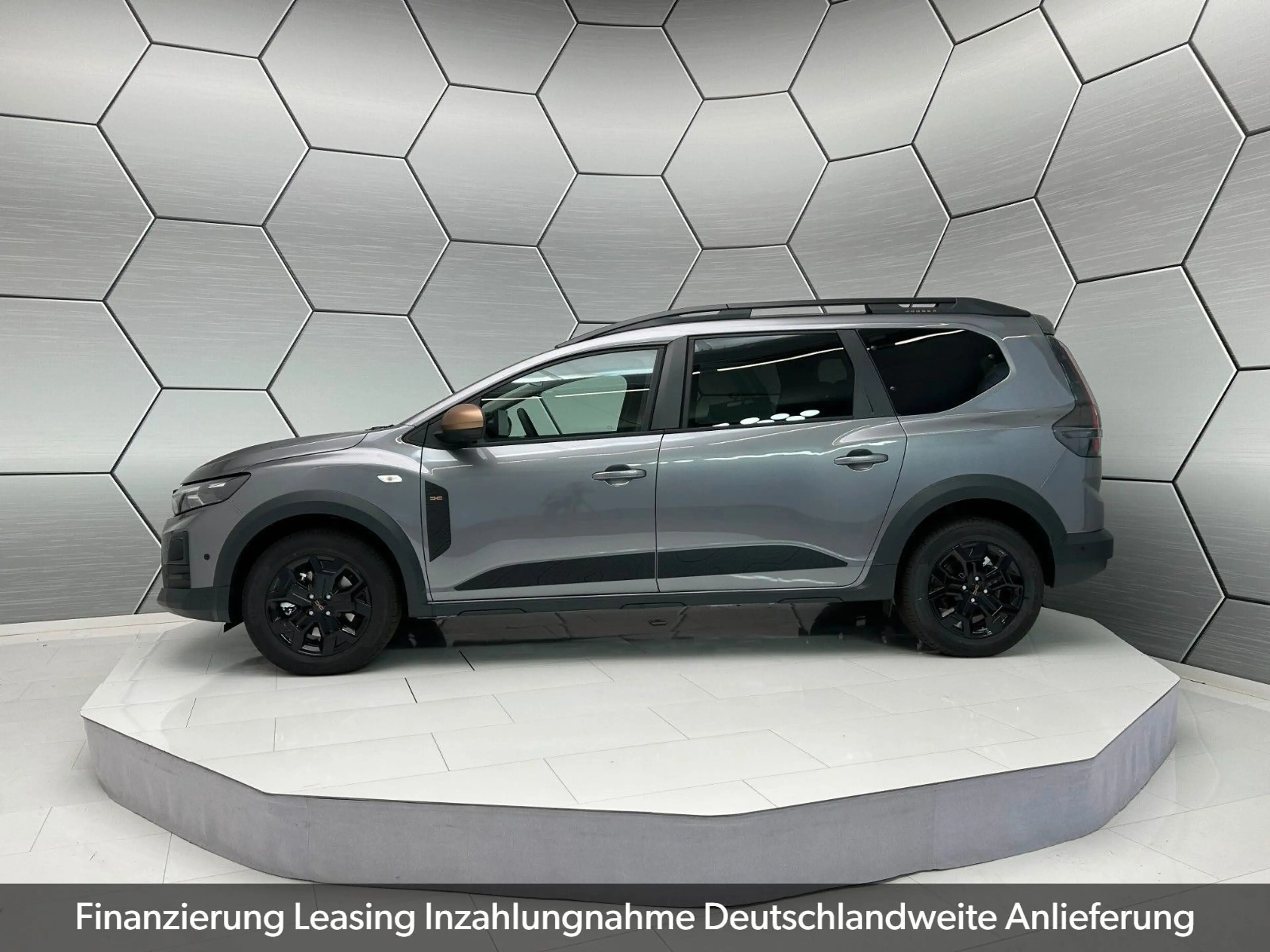 Dacia Jogger Extreme Eco-G 120 7-Sitzer Winter/Driving — photo 2