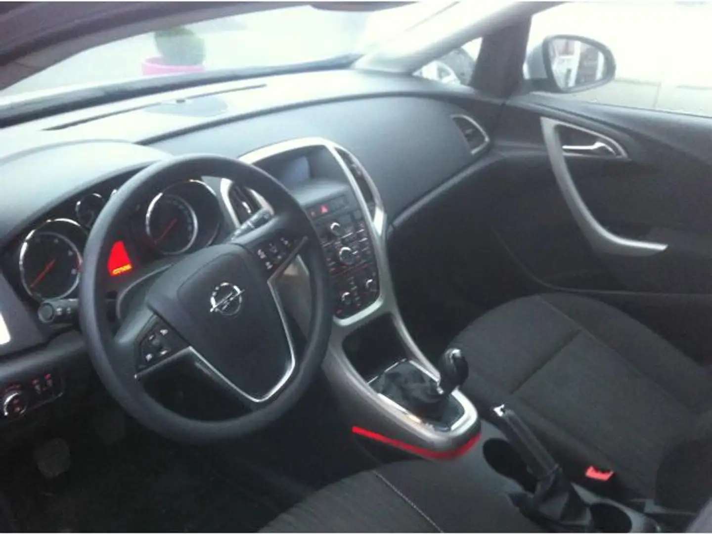 Opel Astra 1.7 CDTI - 110 FAP ecoFLEX Enjoy Gris - 2