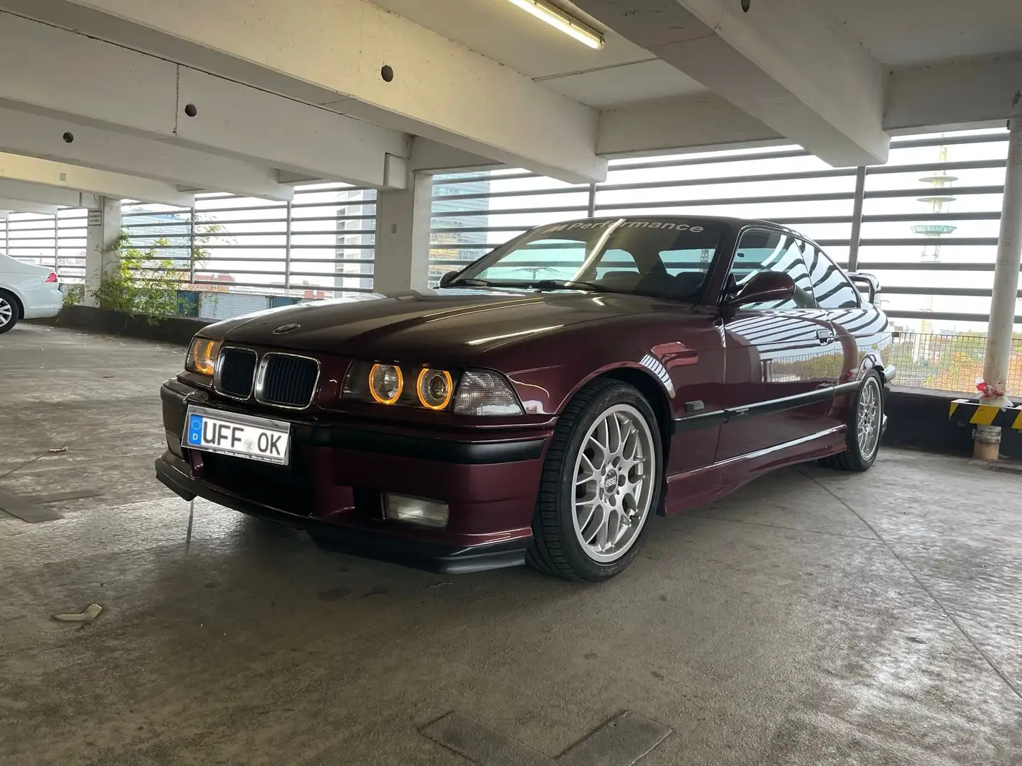 BMW 320 320i Coupe M52B20 Rouge - 2