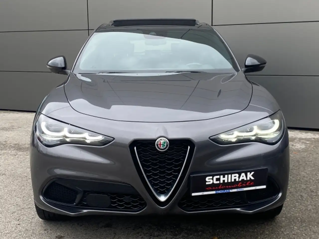 Alfa Romeo Stelvio 2024