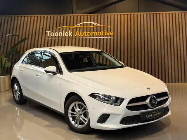 Mercedes-Benz A 200 Advantage Widescreen Navigatie Airco Stoelverwarmi