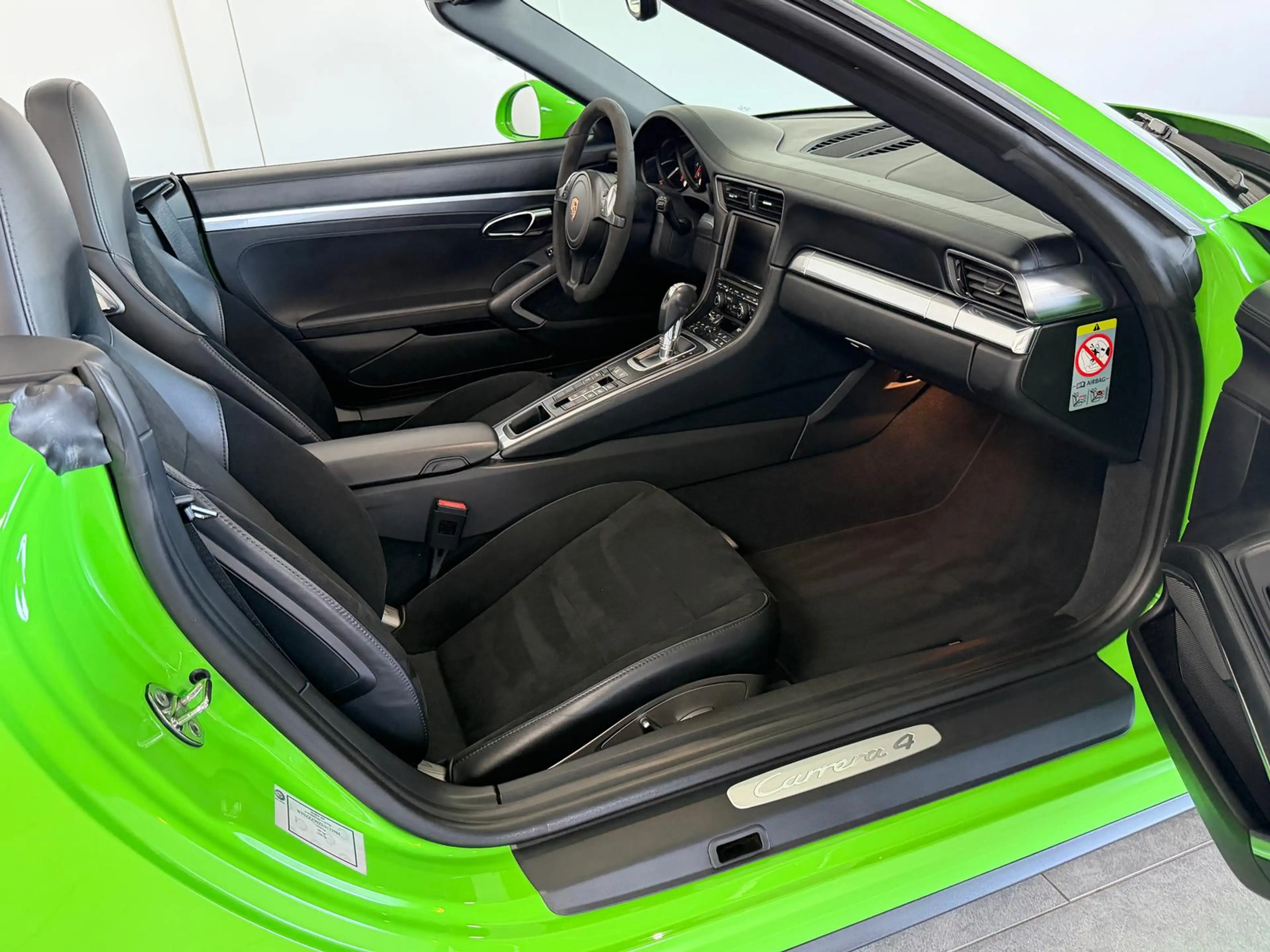 Porsche 991 Cabrio 4 Sportabgasanlage Sitzbelüftung ACC — photo 7