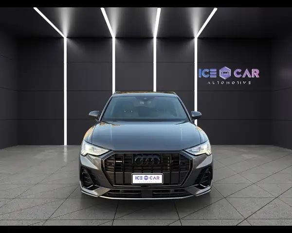 Audi Q3 view 2