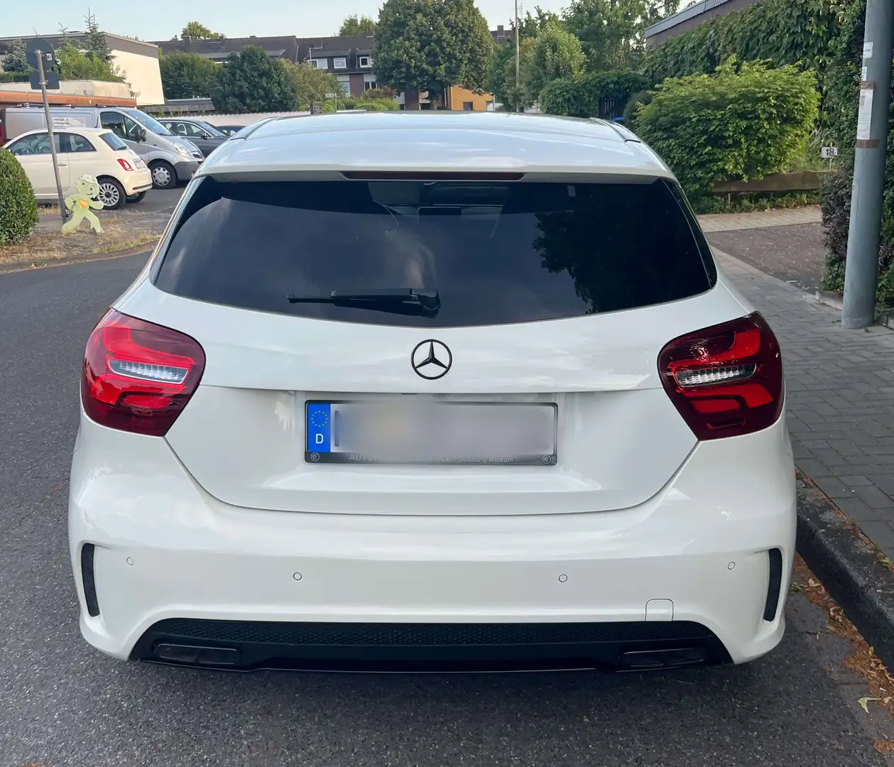 Mercedes-Benz A 200 (BlueEFFICIENCY) 7G-DCT AMG Sport Blanc - 2