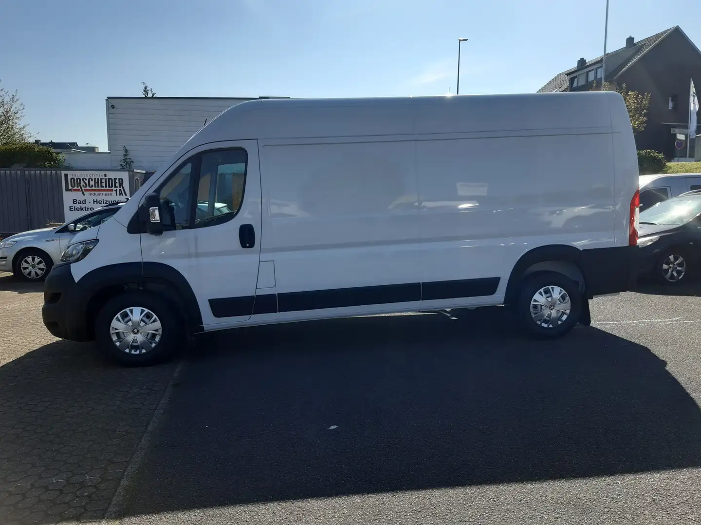 Peugeot Boxer 435 L3H2 Premium Hochraum BlueHDi 140 Klimaa Weiß - 1