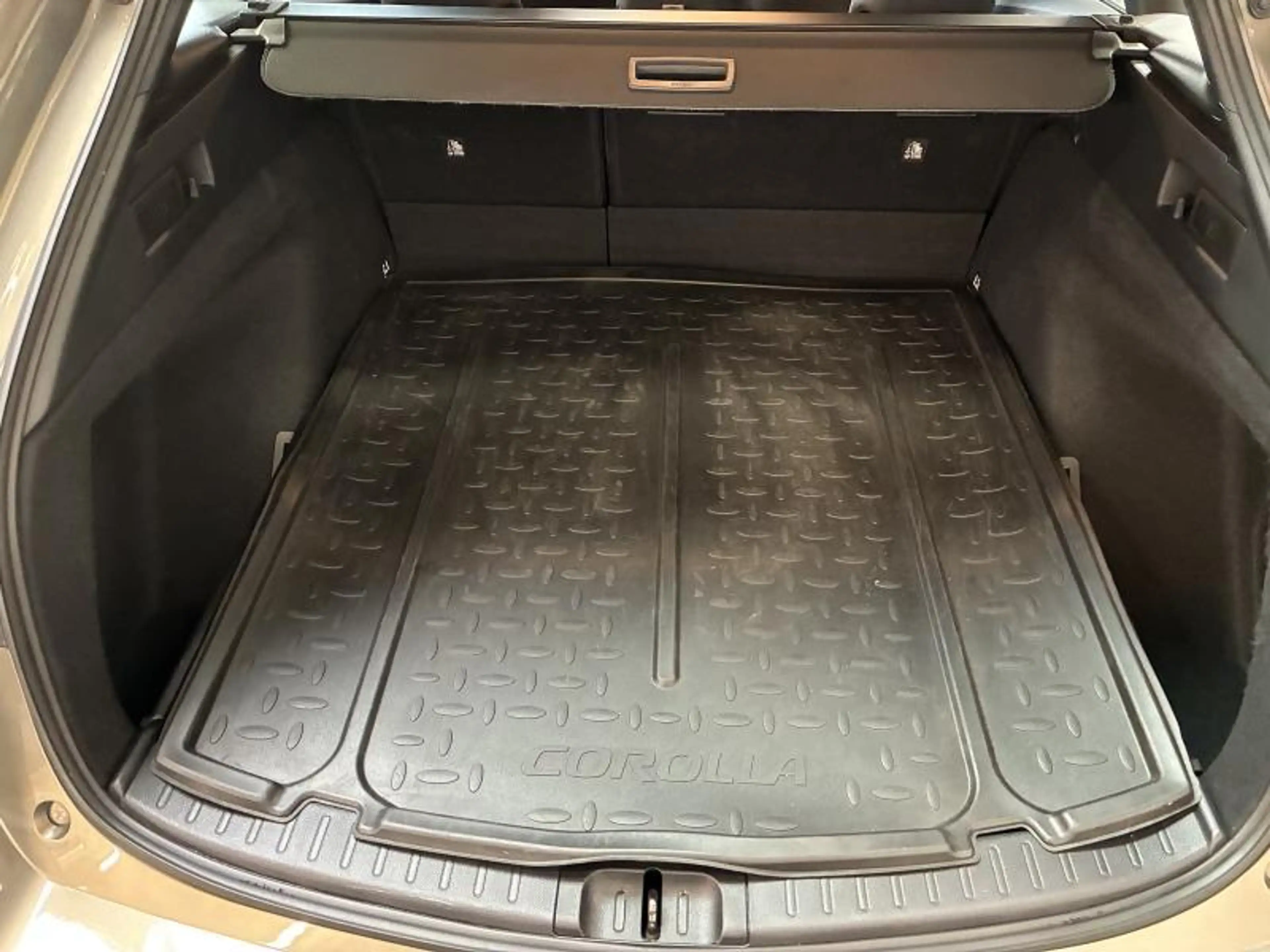 Toyota Corolla dynamic — photo 13