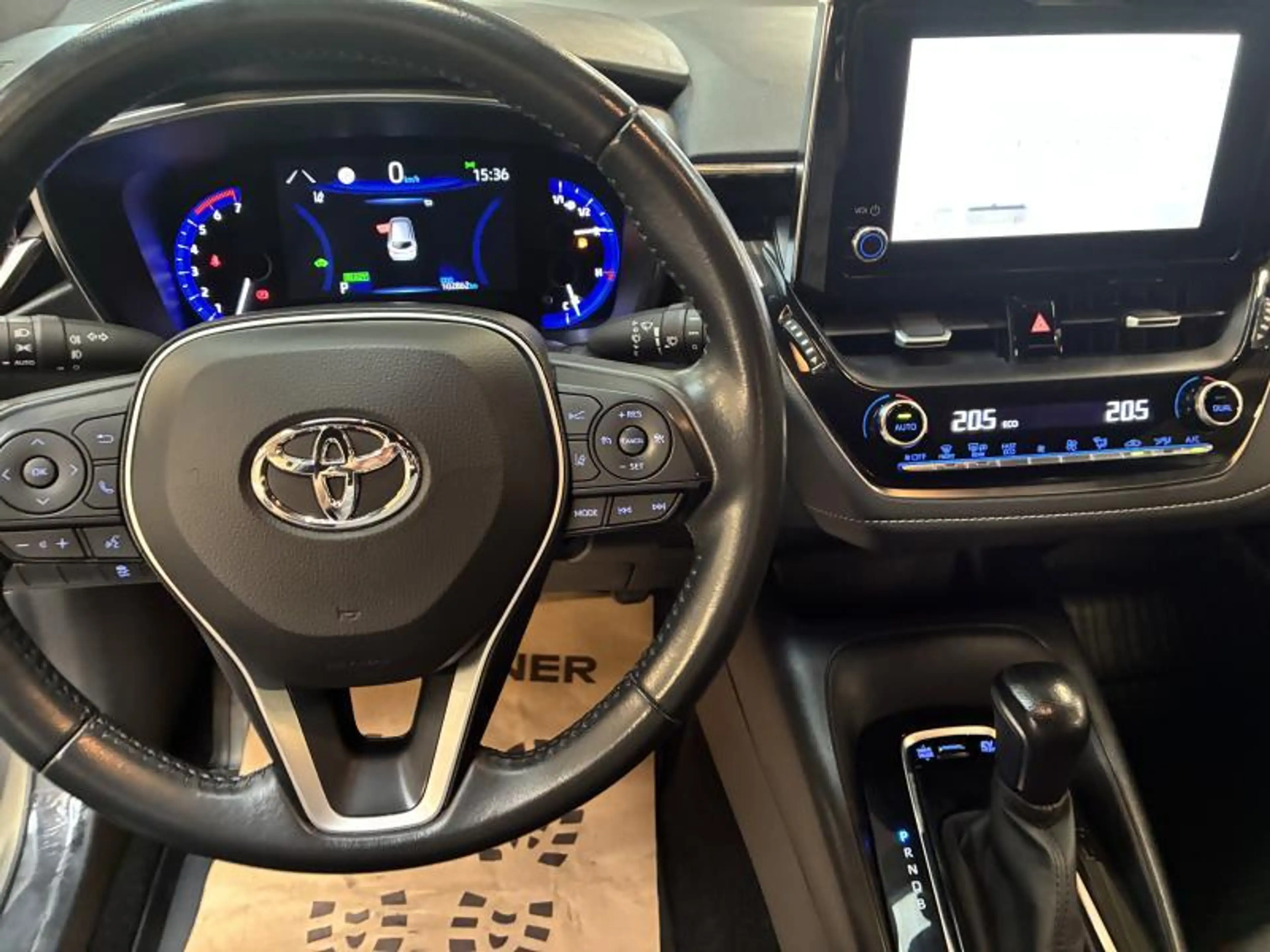 Toyota Corolla dynamic — photo 8