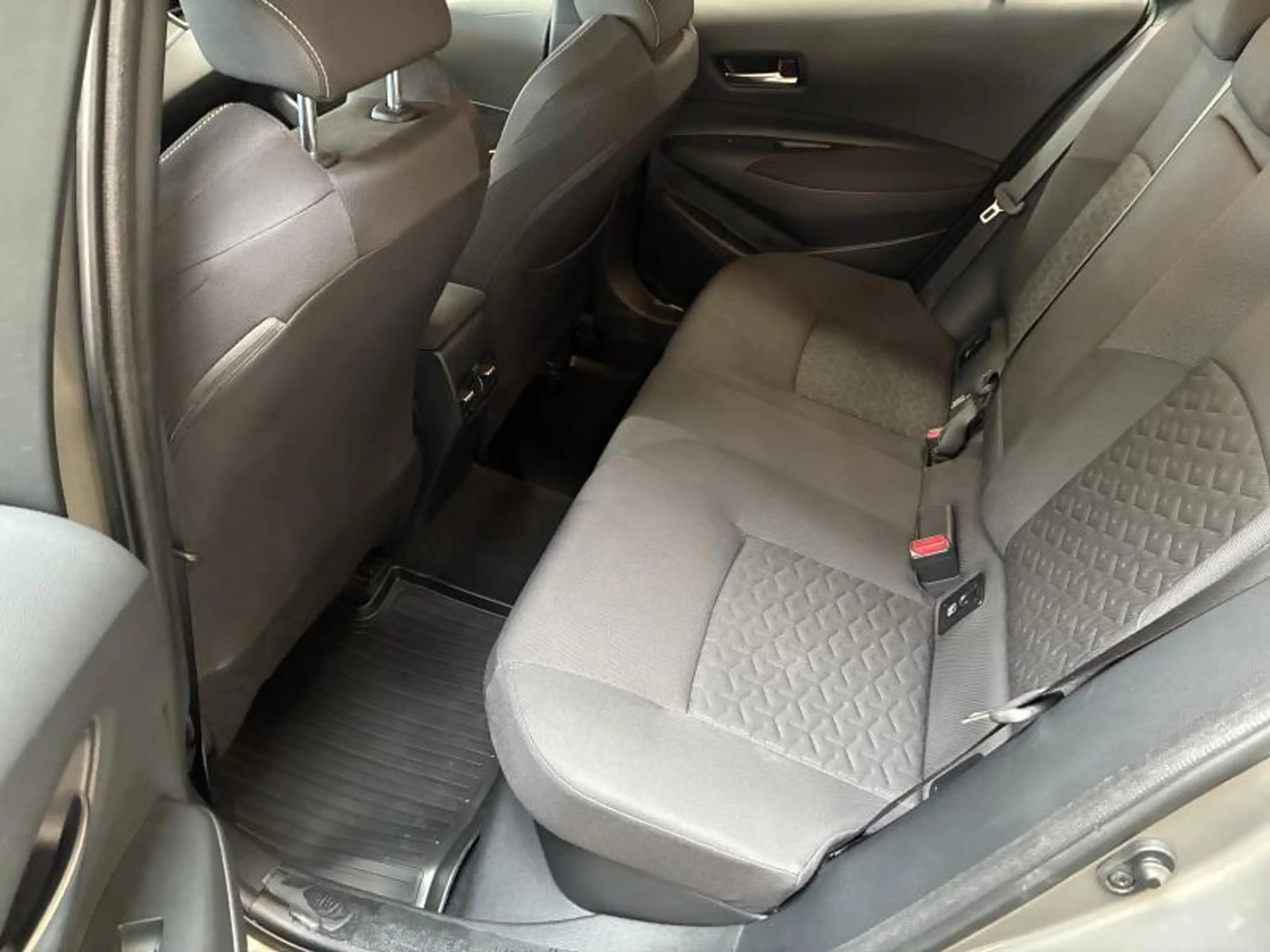 Toyota Corolla dynamic — photo 12