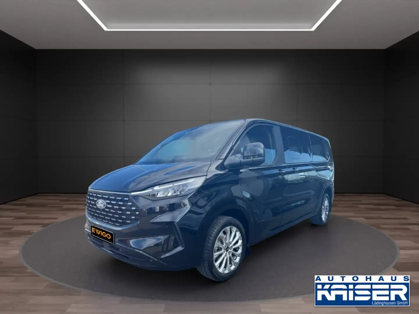 Ford Tourneo Custom 320 L2 Titanium Navi 19Zoll AHK adaptiv.Tempomat Schwarz - 1