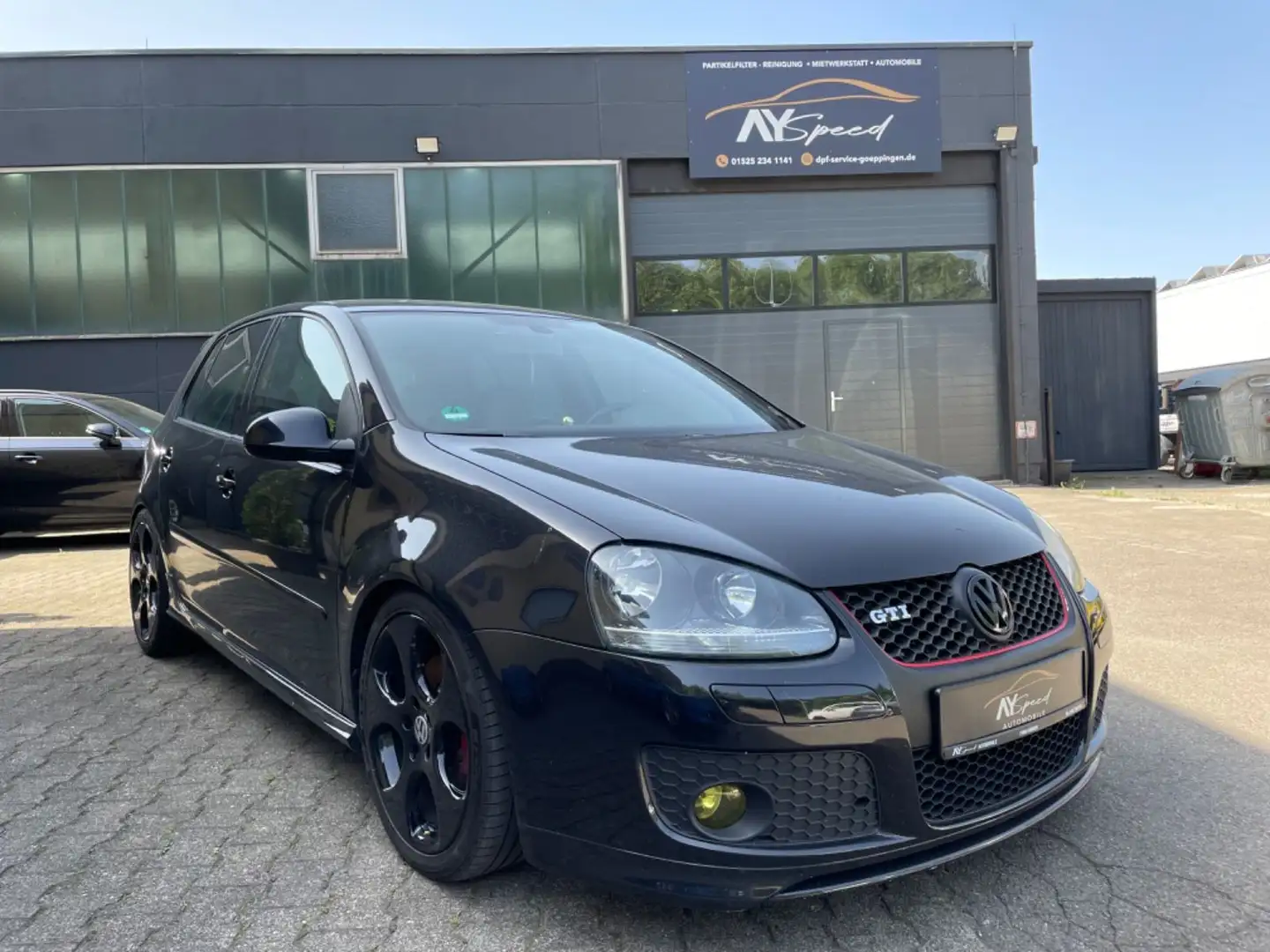 Volkswagen Golf V Lim. GTI Edition 30 Schwarz - 1