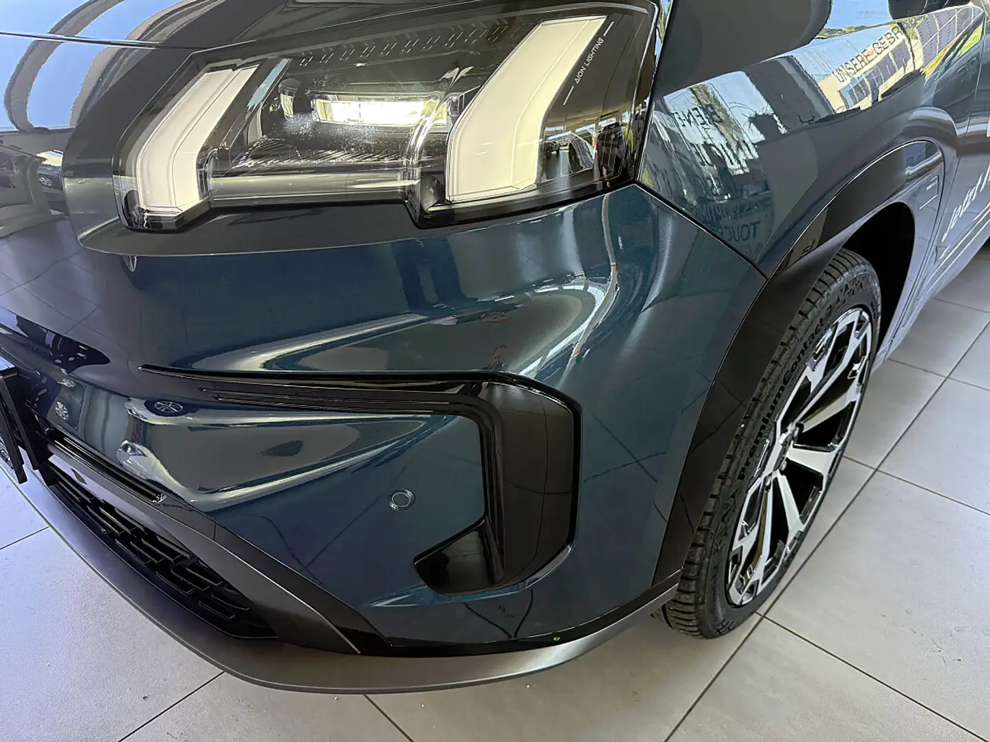 AION V E 75kWh Luxury Blau - 2