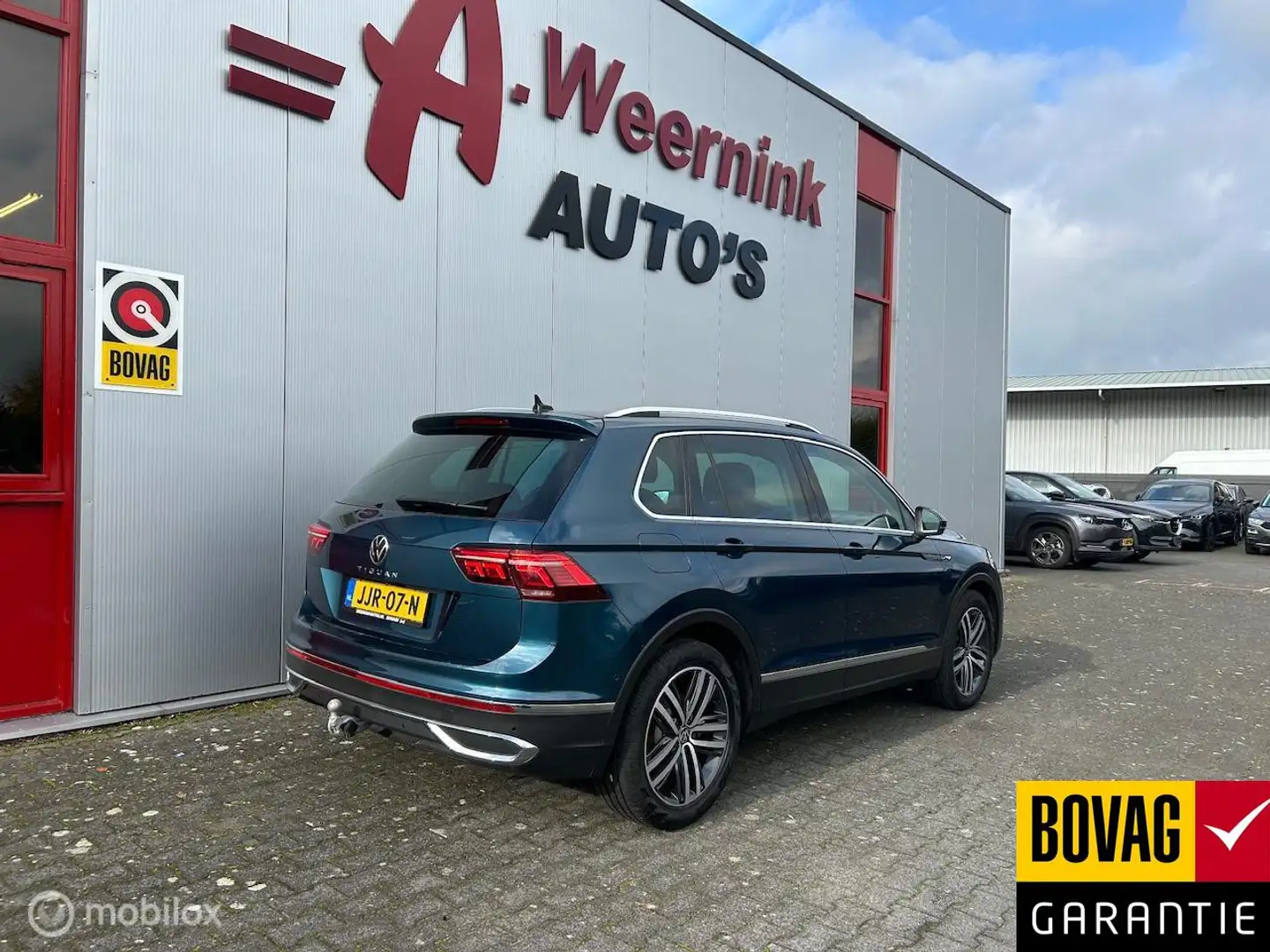 Volkswagen Tiguan 1.5 TSI Elegance 360 Camera Elec. A.klep Blauw - 2