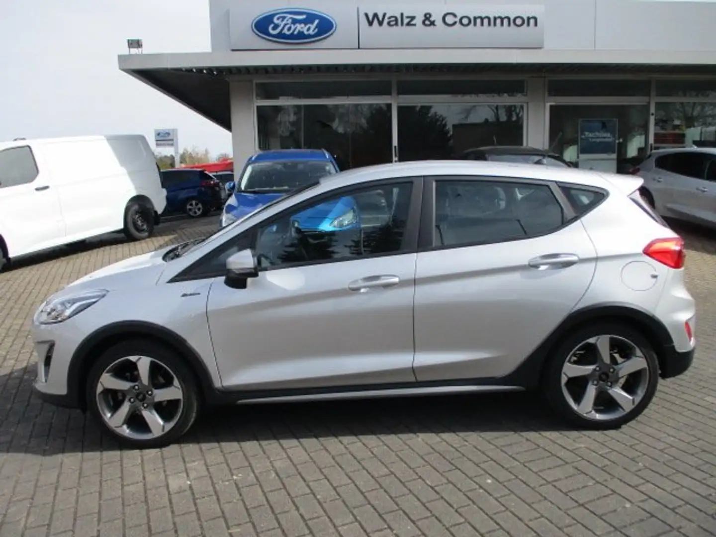 Ford Fiesta Active - 1