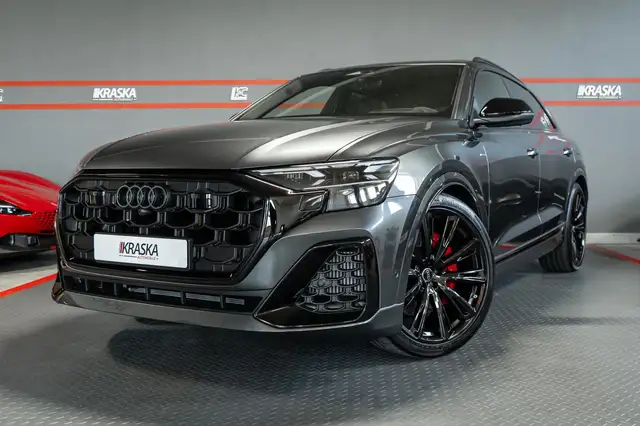 Audi Q8 view 2