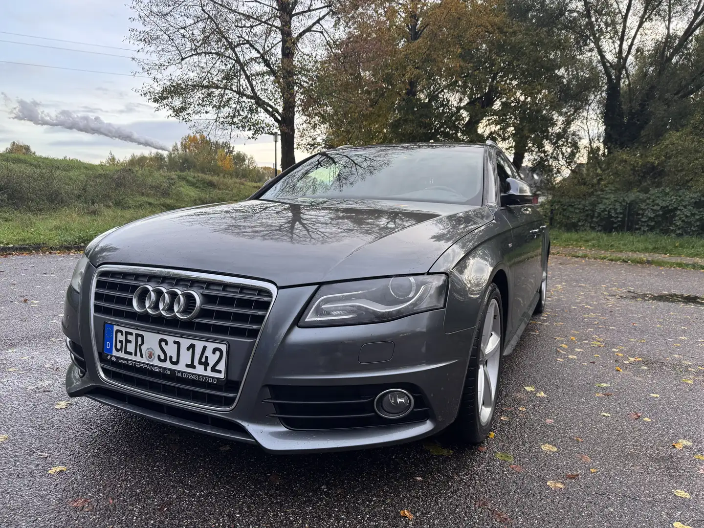 Audi A4 S line Sportpaket / plus *neuer Motor* - 2
