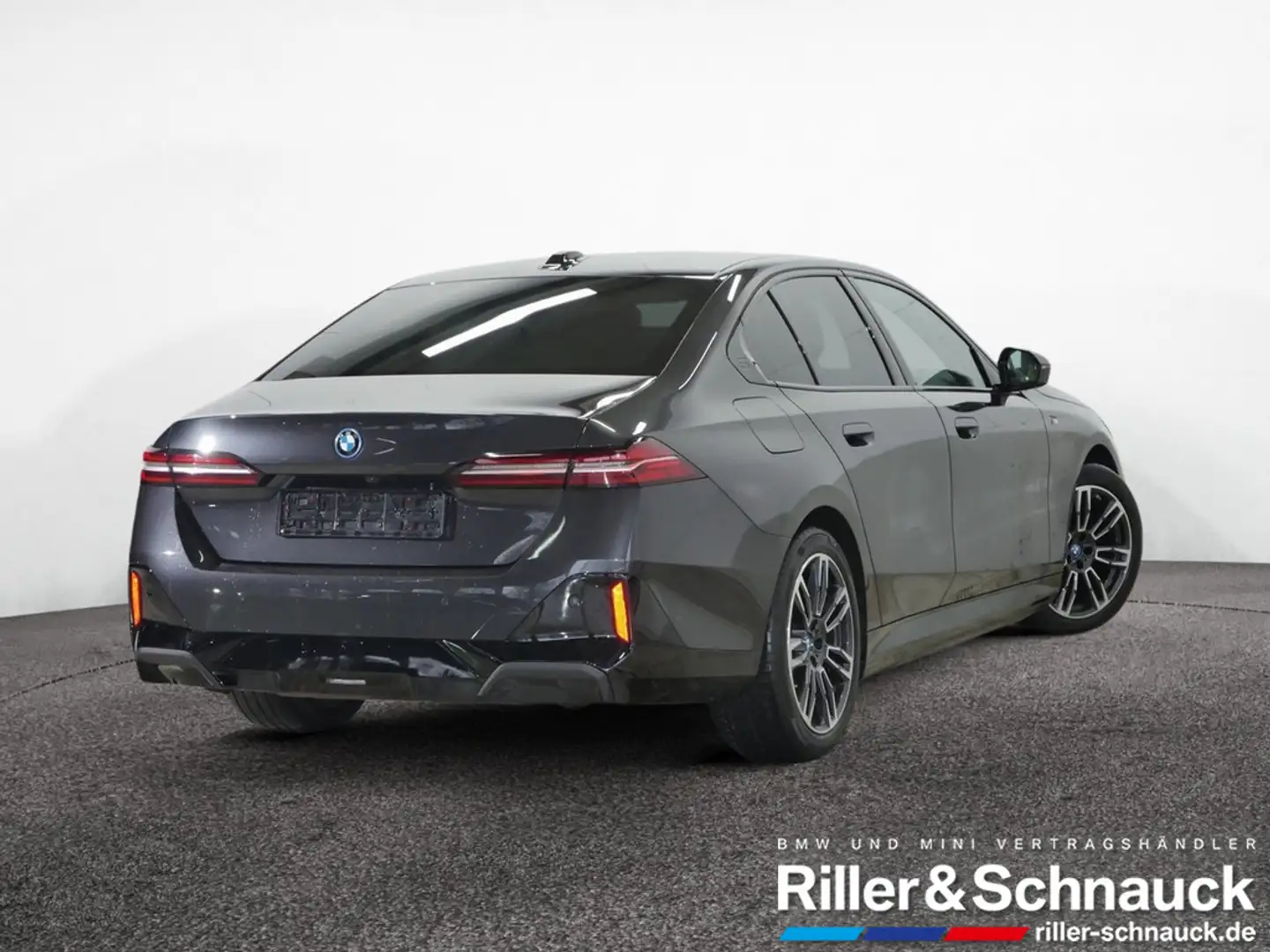 BMW 550 e xDrive M Sport 360°KAM+HK+SITZBELÜFTUNG Grau - 2