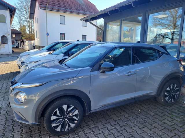 Imagine Nissan Juke 1.0 DIG-T DCT Acenta AUTOMATIK