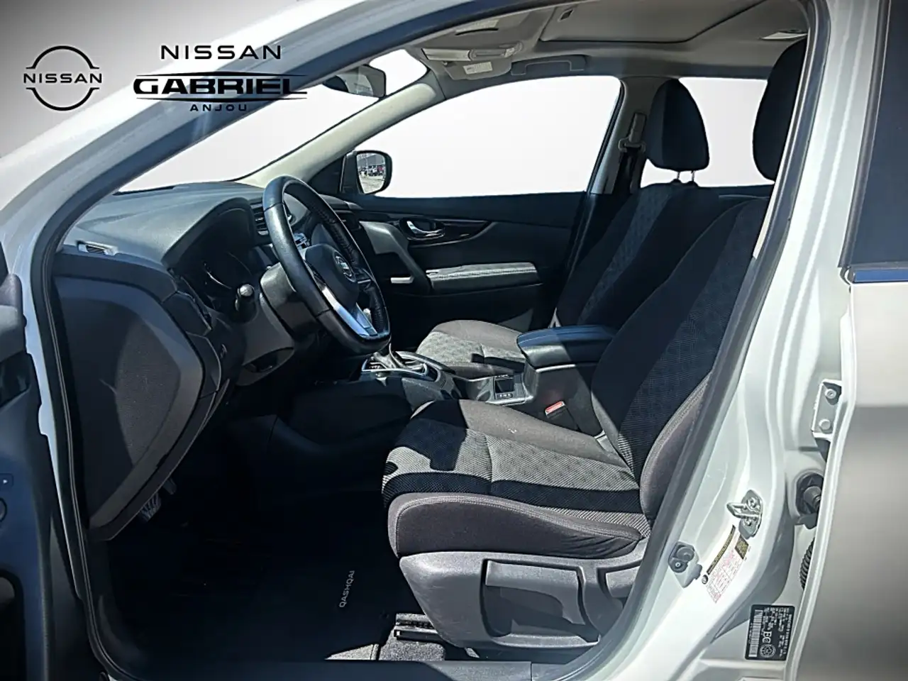 Nissan Qashqai снимка Nissan Qashqai