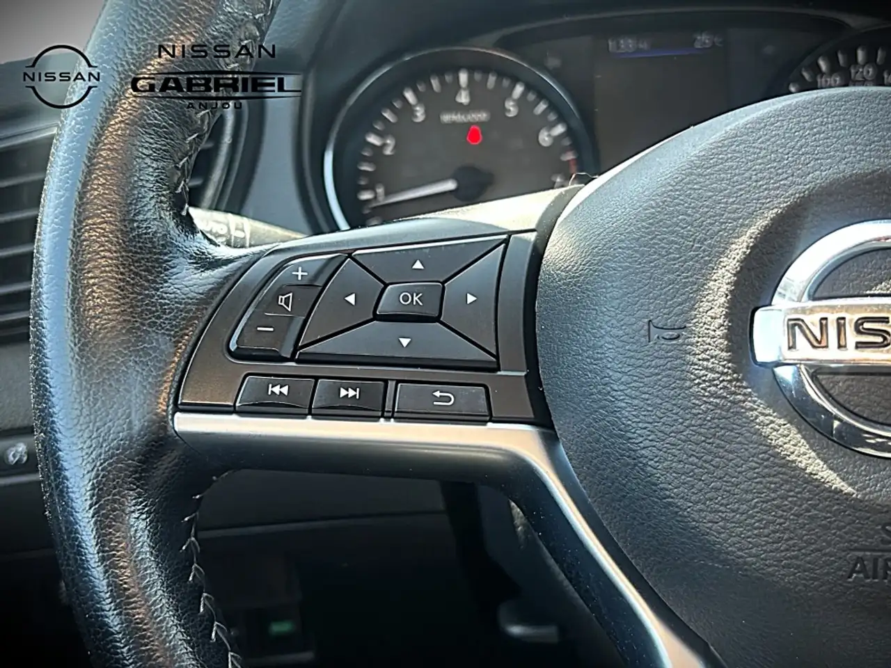 Nissan Qashqai снимка Nissan Qashqai