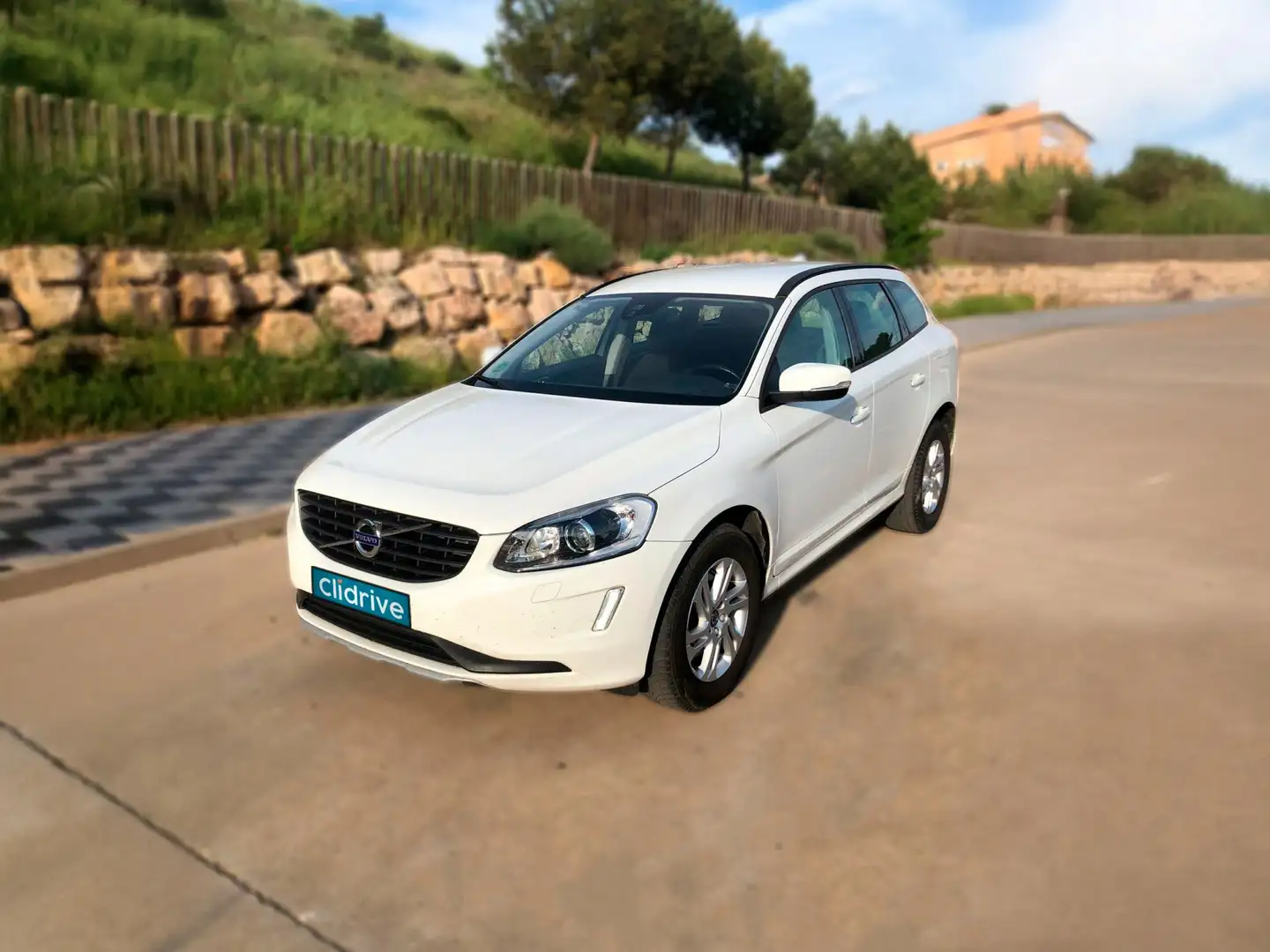 Volvo XC60 D3 Kinetic 150 Blanco - 2