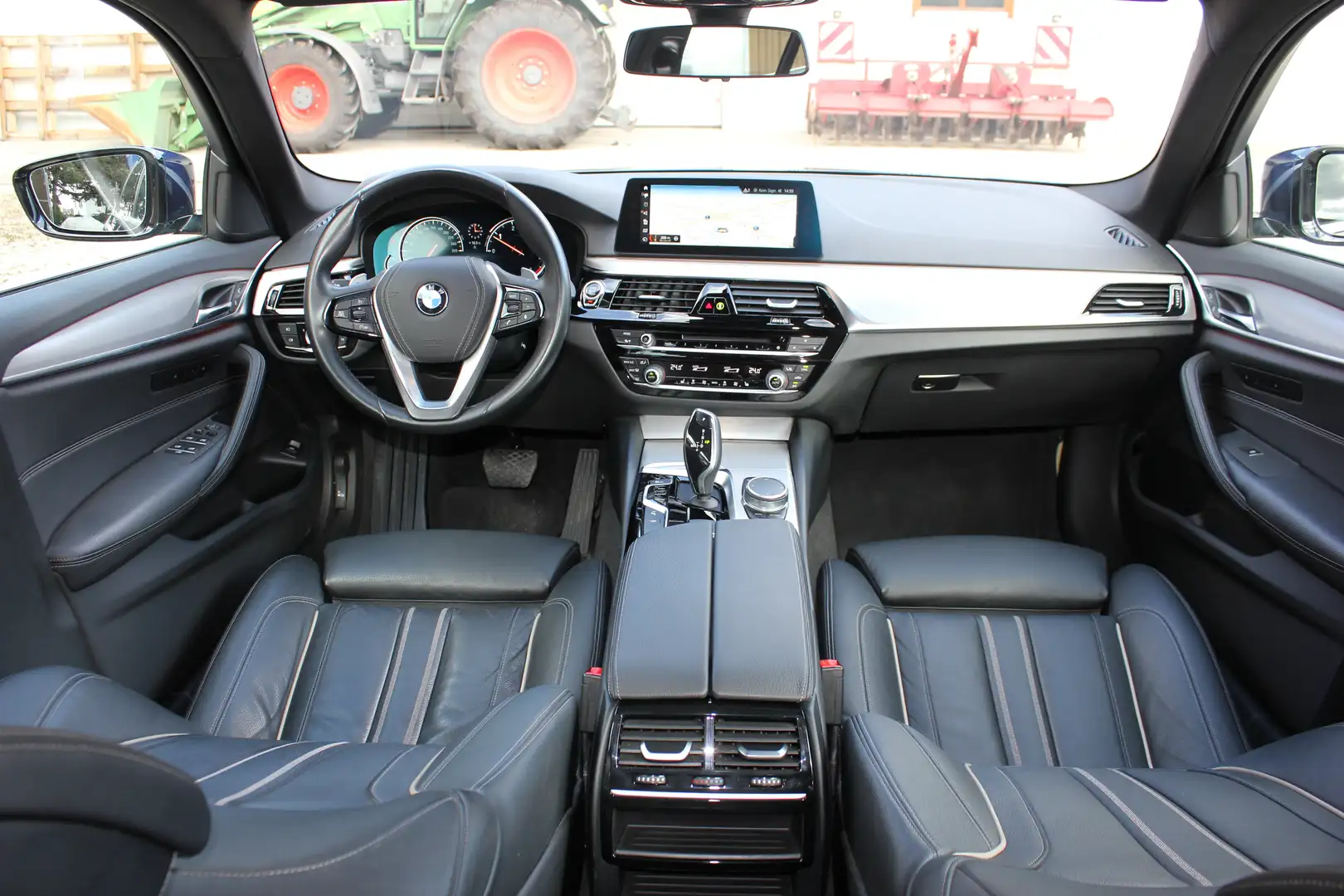 BMW 520 520d Touring Aut. Sport Line HeadUp Kamera Massage Blau - 2