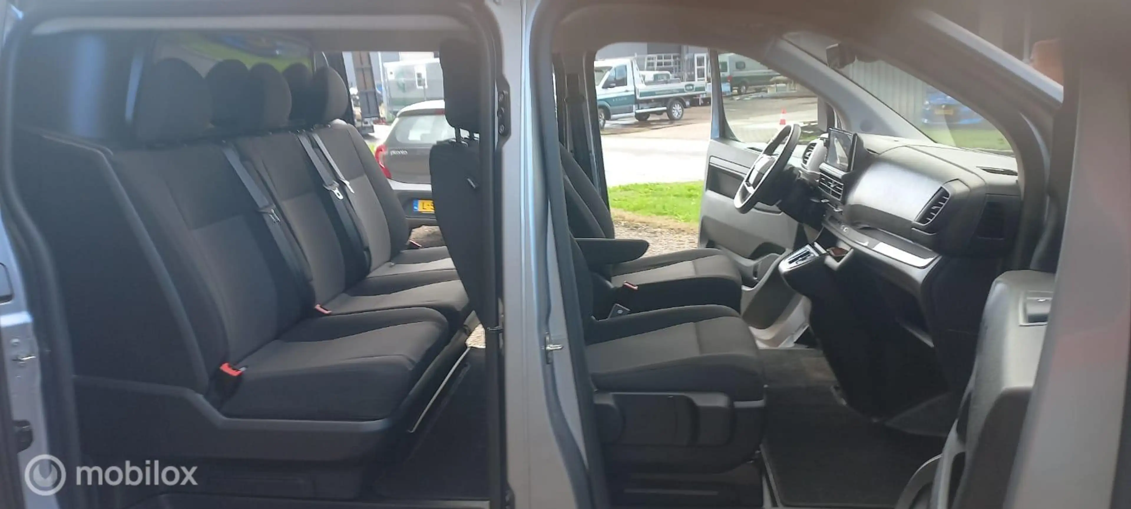 Citroen Jumpy bestel 2.0 BlueHDI 180 L3 S&S DC — photo 14