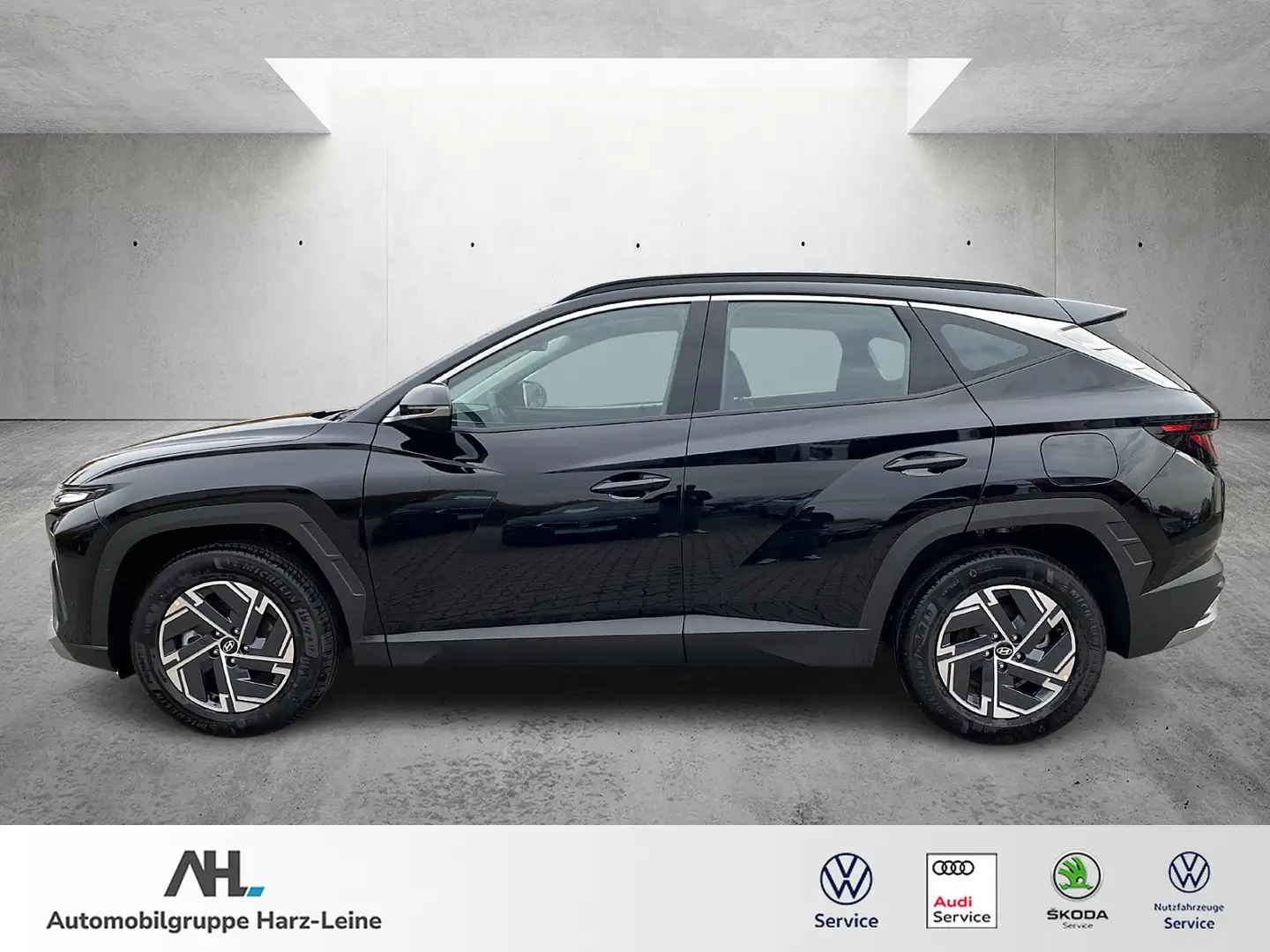 Hyundai TUCSON 1.6 T-GDI "Maxx" 2WD LED/NAVI/RFK/GRA/PDC Schwarz - 2