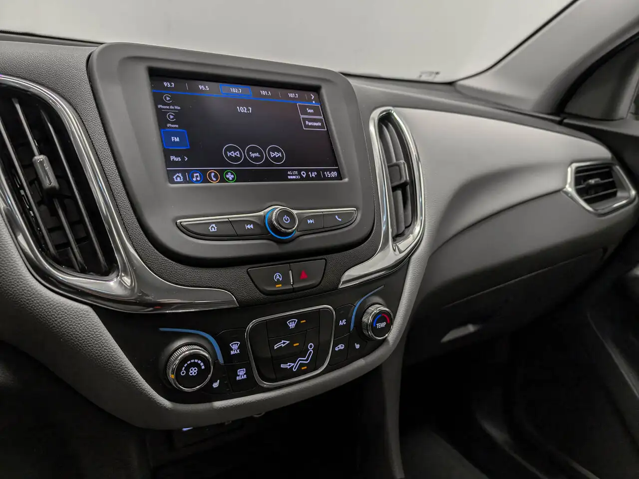 Chevrolet Equinox photo Chevrolet Equinox