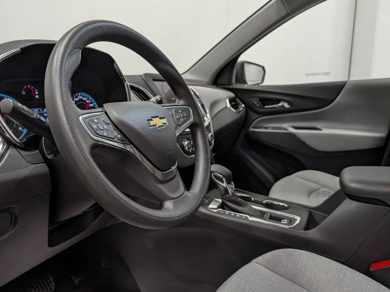 Chevrolet Equinox photo Chevrolet Equinox