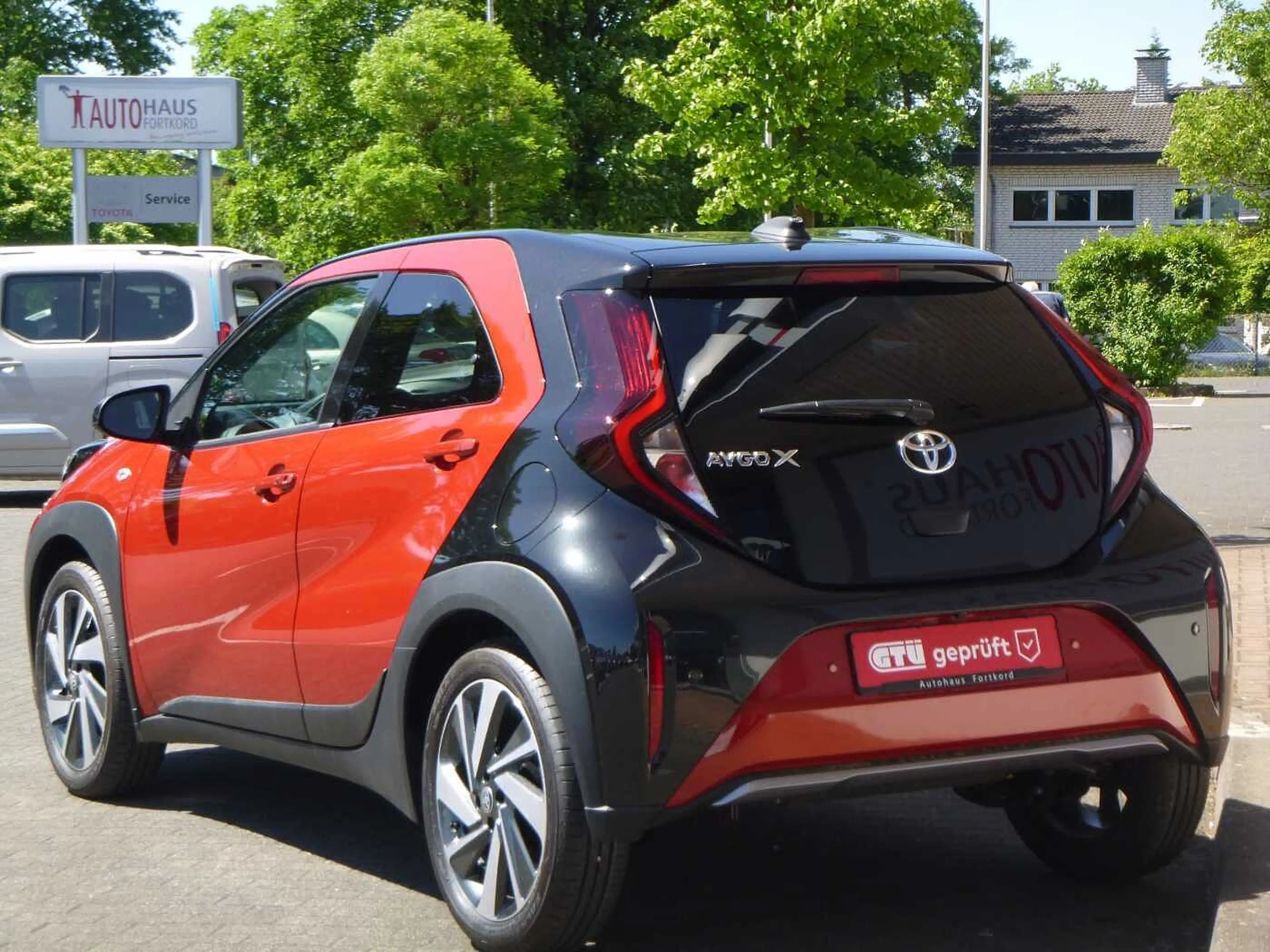 Toyota Aygo X Pulse Edition - LED, Navi, SZ, PDC, Alu 18' — photo 4