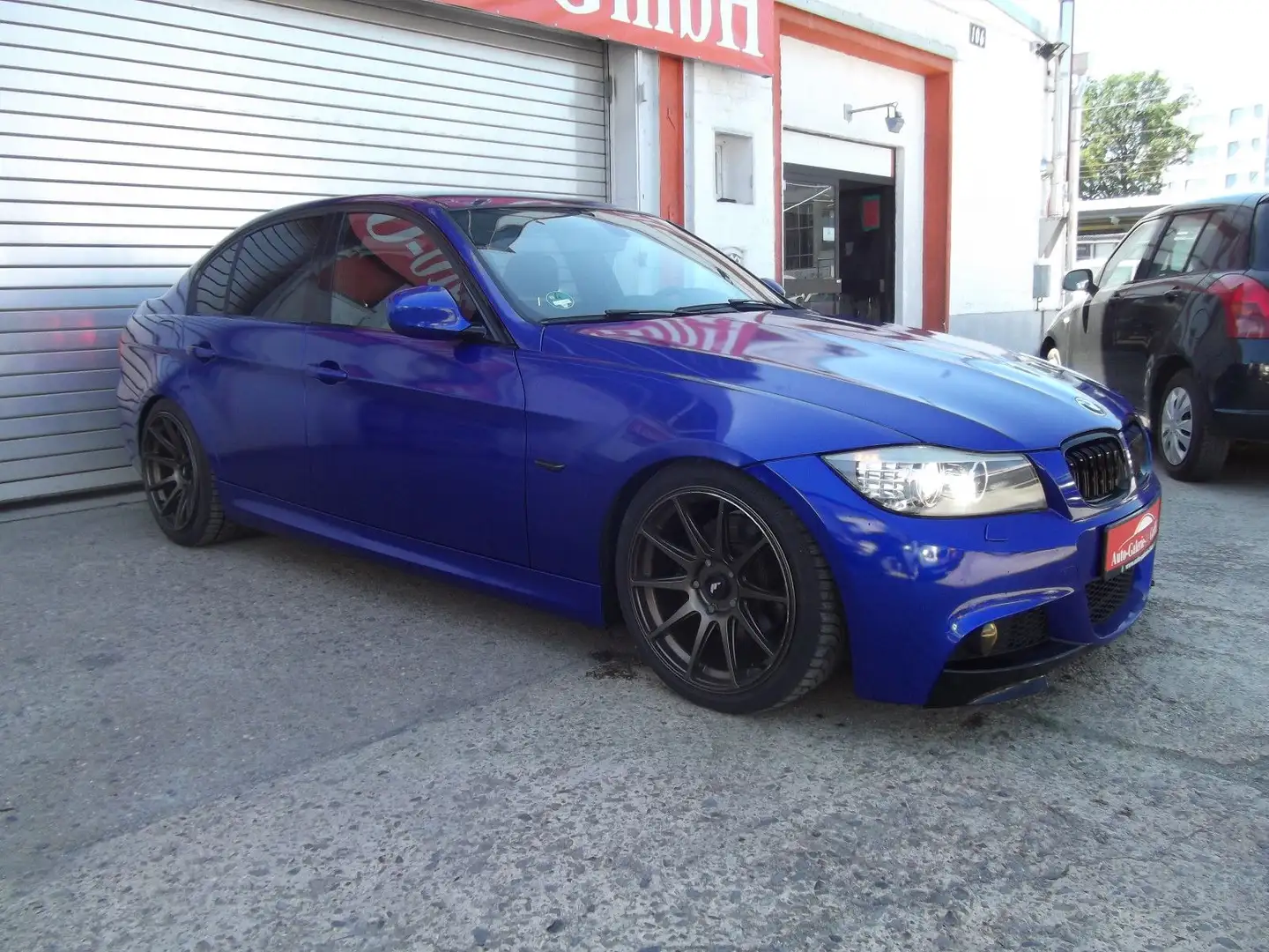 BMW 325 i Lim.  M- Paket Blau - 2