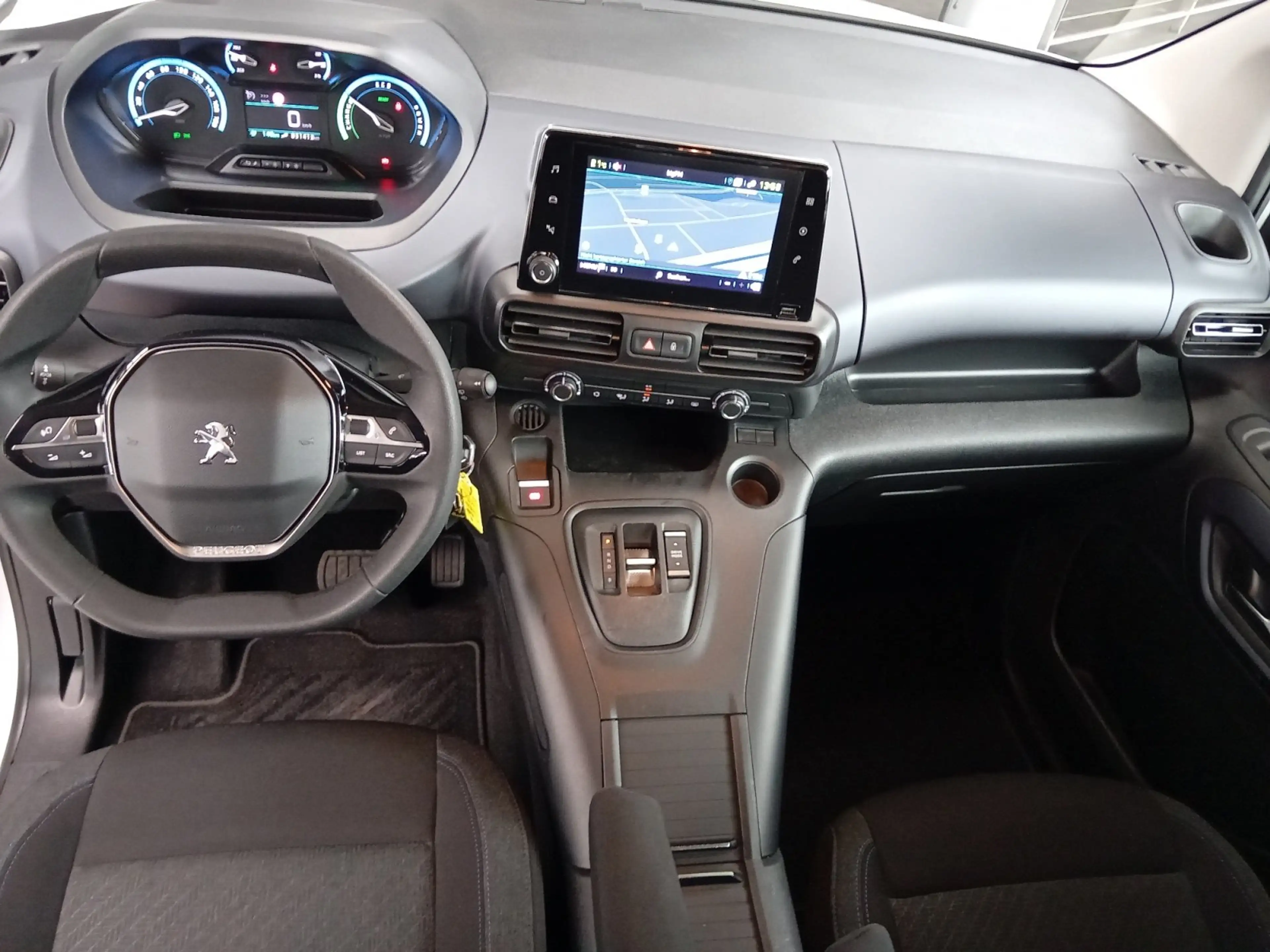 Peugeot Rifter Elektro 136 L1 Allure motor Navi+PDC+AUT — photo 15
