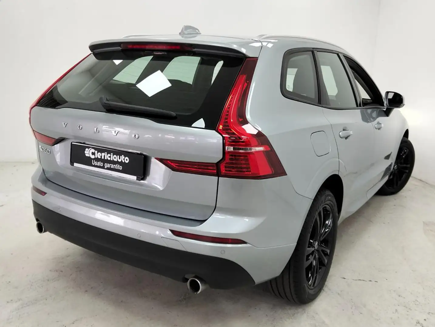 Volvo XC60 D4 AWD Geartronic Business Argento - 2