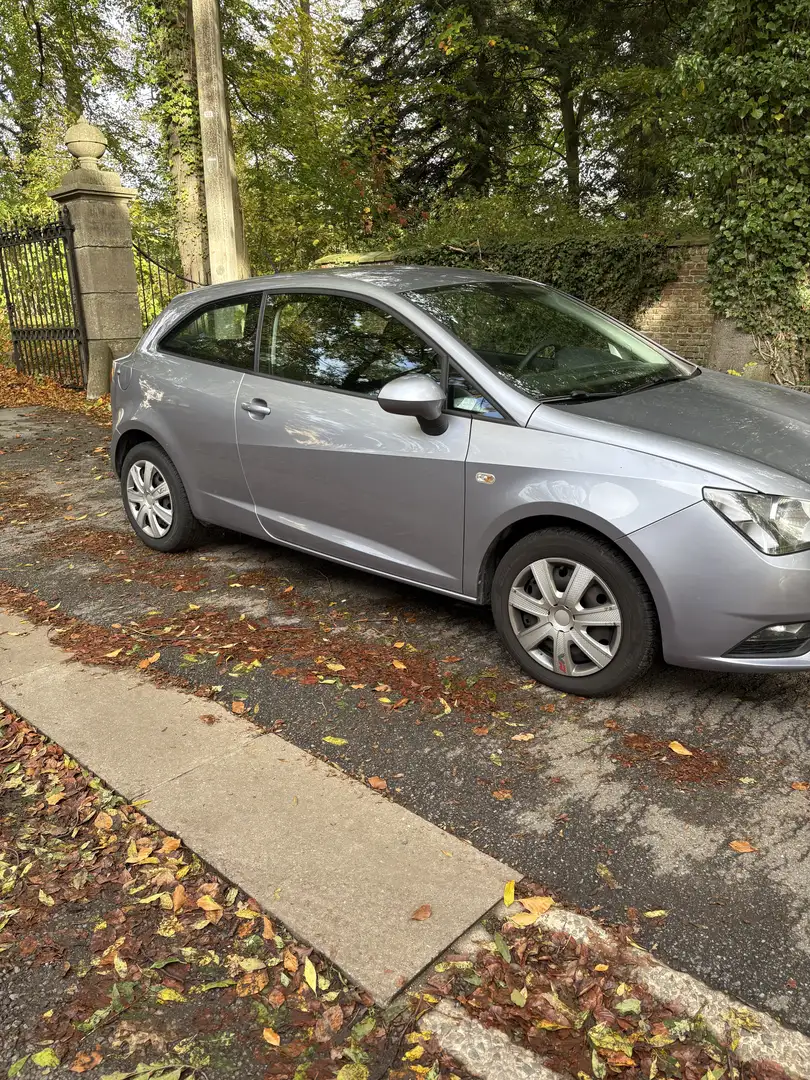 SEAT Ibiza SC 1.0 TSI Style Start&Stop Gris - 2