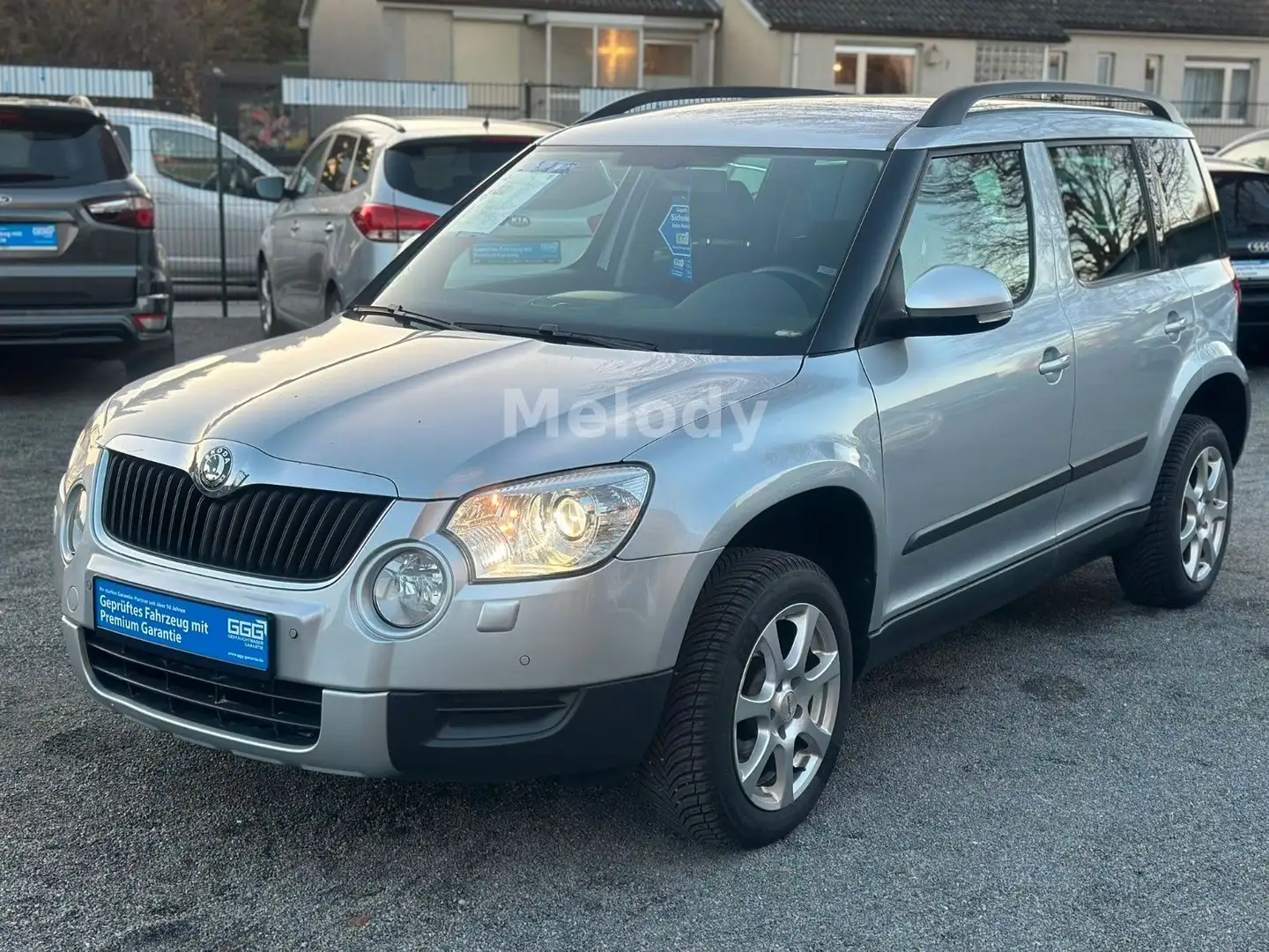 Skoda Yeti 1.2 TSI DSG Ambition Silber - 2