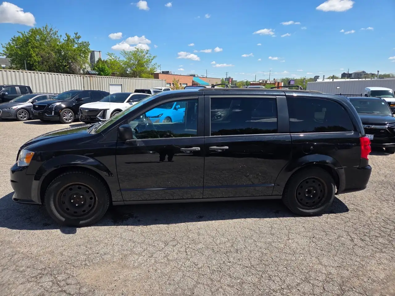 Dodge Grand Caravan снимка Dodge Grand Caravan